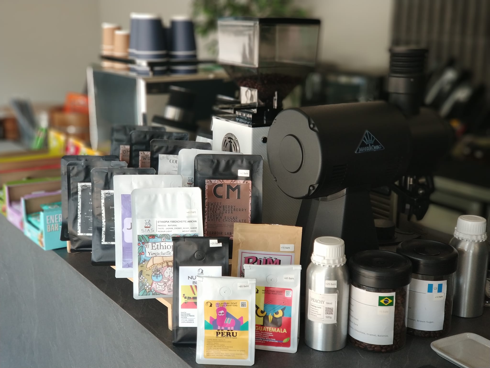 Smitten Cafe and Decor, Thong Ampai Café, THREE Cafe, Continue.cafe, Sunday in 345 cafe, Aprilhouse, The Aileen Cafe', Oliva Cafe, The Kottage Cafe, Plant Cafe, ปิ่นโตนามีตาล, Baan Kanom De'Pathum, Pumpkin Art Town, Mushroom Hut Cafe, KAD Cafe - กาด คาเฟ่, ADAM cafe