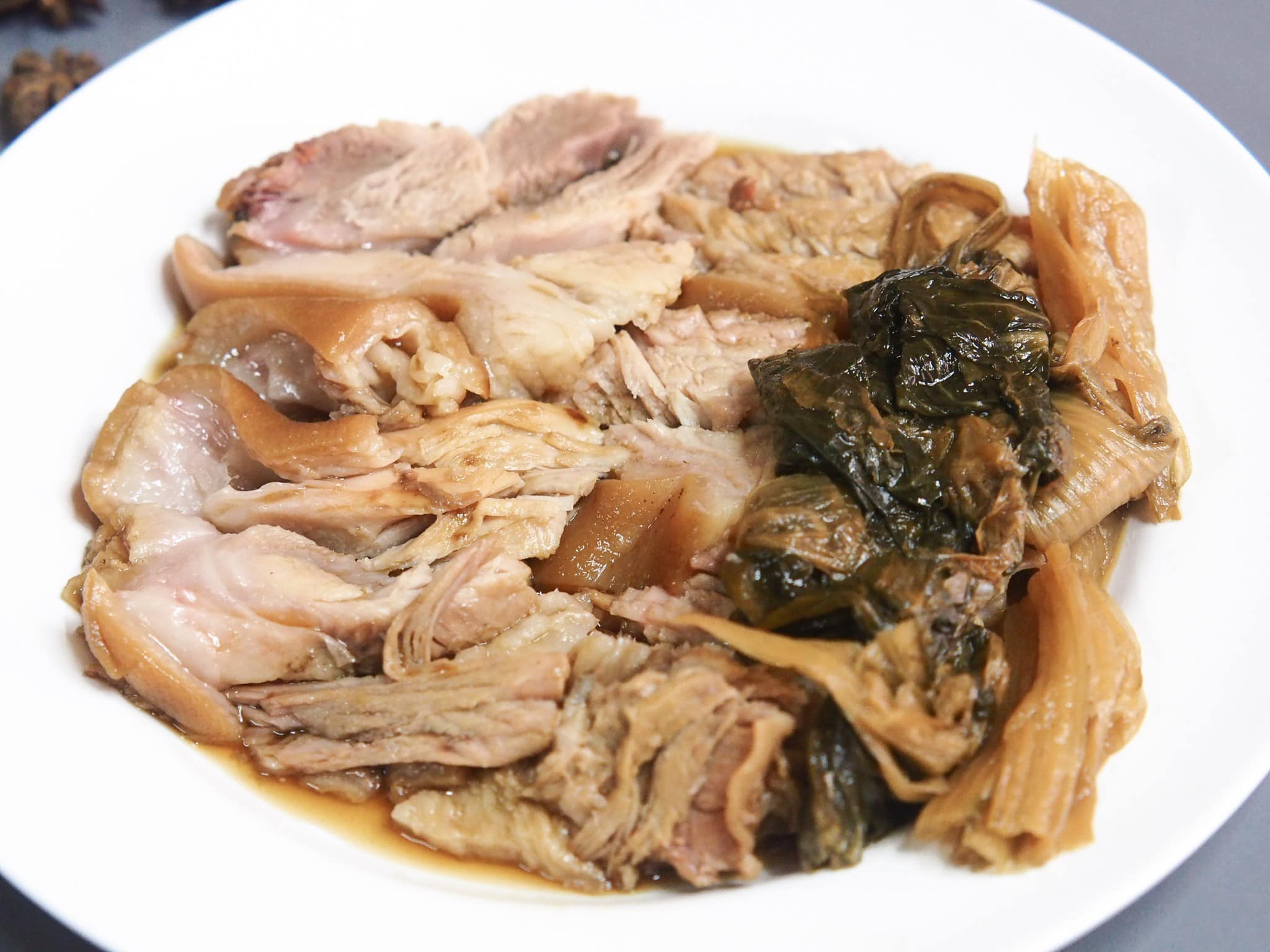 ส้มตำอุทุมพรกสิกรบางลำพู, คาริม โรตีมะตะบะ​, ขนมจีนน้ำยา บางลำภู, เจ้กบบางลำภู ต้มยำกุ้งรอบกลางคืน, Patonggo Cafe, จิระเย็นตาโฟ, ข้าวแกงบางลำพู 2517, ขนมเบื้องแม่ประภา, อาอีซะฮ์ รสดี, พัวกี่, ก๋วยเตี๋ยวลูกชิ้นปลานายง้ำ, โรงนํ้าชา มิตรามิตร, ข้าวแช่แม่ศิริ บางลำพู, พิกุลถั่วแปบแป้งสด, ห้องอาหารกร บางลำพู, เตี๋ยวตุ๋นบ้านสวน สาขาบางลำพู