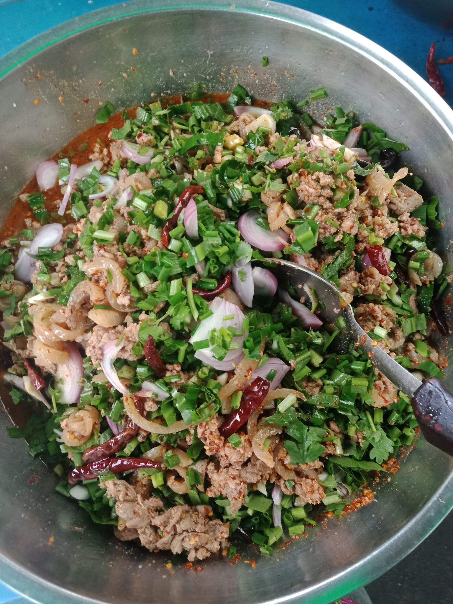 ส้มตำอุทุมพรกสิกรบางลำพู, คาริม โรตีมะตะบะ​, ขนมจีนน้ำยา บางลำภู, เจ้กบบางลำภู ต้มยำกุ้งรอบกลางคืน, Patonggo Cafe, จิระเย็นตาโฟ, ข้าวแกงบางลำพู 2517, ขนมเบื้องแม่ประภา, อาอีซะฮ์ รสดี, พัวกี่, ก๋วยเตี๋ยวลูกชิ้นปลานายง้ำ, โรงนํ้าชา มิตรามิตร, ข้าวแช่แม่ศิริ บางลำพู, พิกุลถั่วแปบแป้งสด, ห้องอาหารกร บางลำพู, เตี๋ยวตุ๋นบ้านสวน สาขาบางลำพู