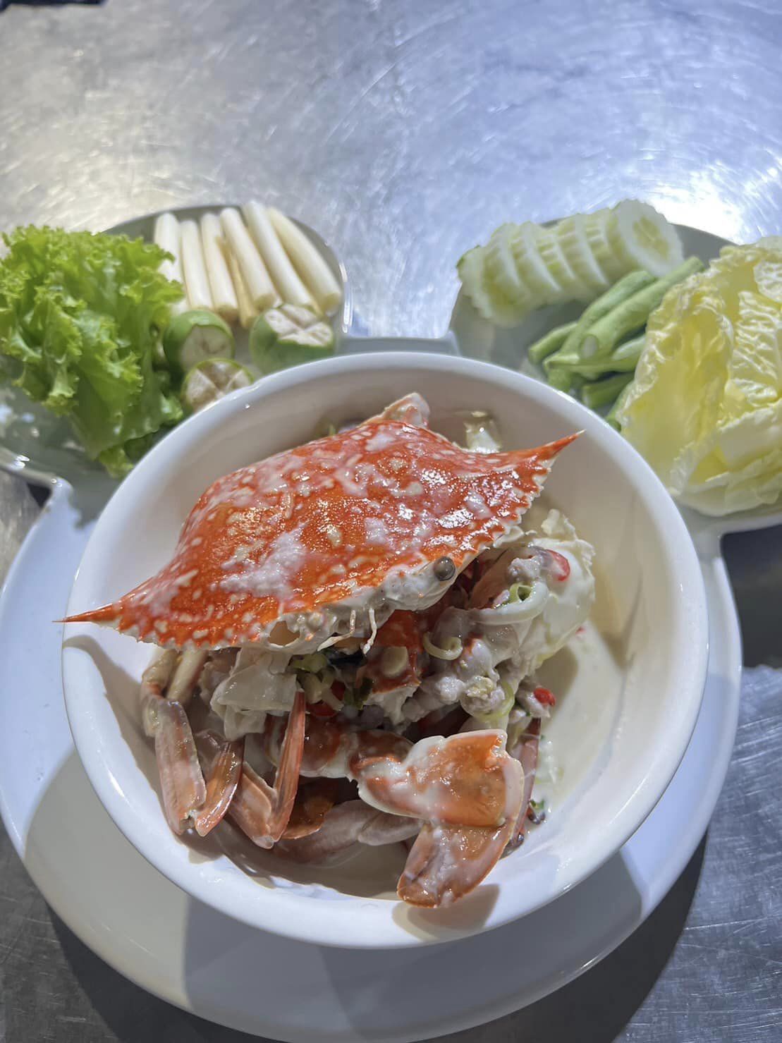 ร้านอ้นส้มตำปูม้า, ไผ่ขวาง, Zaab Station, เอมโอช by The Story, ครัวกางนา, คุ้มขวัญเจ้าเอย, ร้านบ้านเด, กุ่ยหมง, สวนอาหารเบญจรงค์ สุพรรณบุรี, ขัวะ, ลายน้ำ, มุมสบายครัวริมคลอง, ข้าวต้มโกเฑียร, นพรัตน์ ภัตตาคาร, กุ้งเป็น (เจ๊เน้ย), ขนาบน้ำสุพรรณบุรี and mellow, เรือนแพ (ครัวสุพรรณ) &amp; รีสอร์ท, ริมคลองเฮ้าส์, สุรชัยปลาเผา บึงไผ่แขก, Taiheiyo sushi suphanburi