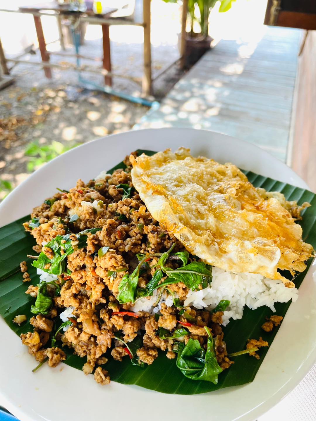 ร้านอ้นส้มตำปูม้า, ไผ่ขวาง, Zaab Station, เอมโอช by The Story, ครัวกางนา, คุ้มขวัญเจ้าเอย, ร้านบ้านเด, กุ่ยหมง, สวนอาหารเบญจรงค์ สุพรรณบุรี, ขัวะ, ลายน้ำ, มุมสบายครัวริมคลอง, ข้าวต้มโกเฑียร, นพรัตน์ ภัตตาคาร, กุ้งเป็น (เจ๊เน้ย), ขนาบน้ำสุพรรณบุรี and mellow, เรือนแพ (ครัวสุพรรณ) &amp; รีสอร์ท, ริมคลองเฮ้าส์, สุรชัยปลาเผา บึงไผ่แขก, Taiheiyo sushi suphanburi