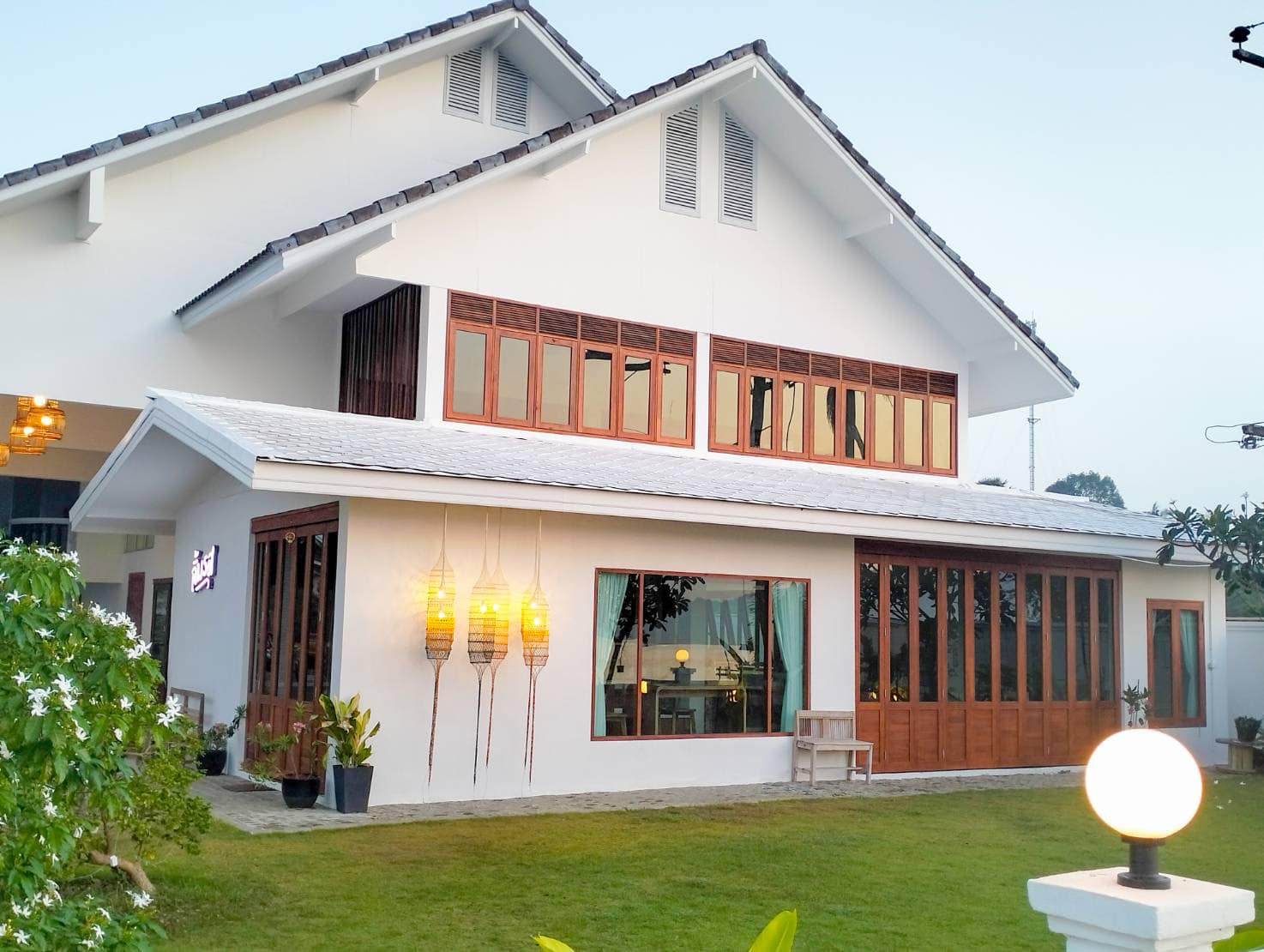 Ka-Num Home Cafe, mira cafe, สุขพอ-Sukpor, ลิ้มรส Limrot, RE - REST CAFE, BAMP : Beach &amp; Cafe, สุดา คาเฟ่ Suda Cafe", RAY CAFE, Top Seacret Beach Cafe, 25 Monday cafe', Tree House Cafe', Memory House Cafe HuaHin, B’day Cafe, 3pm cafe’, One &amp; Only Café, Bay Camp Cafe