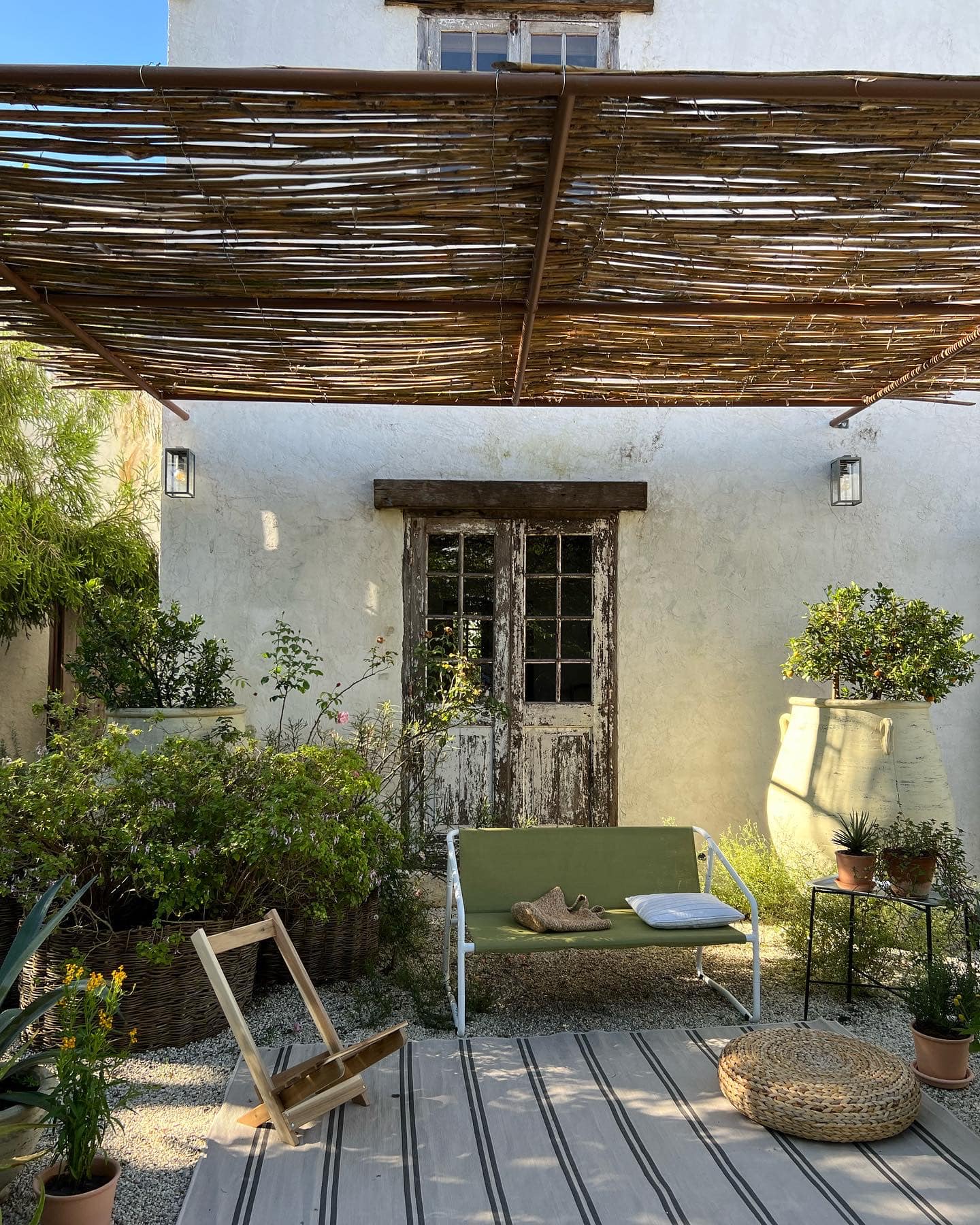 The Sine Cafe’, Whispering cafe, รักษ์น้ำคาเฟ่, Orenchi Cafe, KAWA Coffee and Co., Orenchi Specialty Coffee, Attitude Coffee, Memory House Cafe, In Garden Hut Cafe, ChataThammachart, She's The Legend Cafe, RIVA floating cafe, Good Mood House, นึก คาเฟ่ - วัดไร่ขิง, Ton Khao Terrace, CHADA Tea Boutique, Kark Crof.f