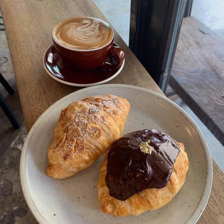 MOONSTo̲̲NE, Bread Crumbs Cafe, Happy Cafe and Minifarm, เสื่อผืน หมอนใบ, WA-Phuket, Honest Coffee &amp; Service, Grove Phuket, RYN, DouBrew Coffee &amp; Craft, The Tent, หนัง(สือ)2521