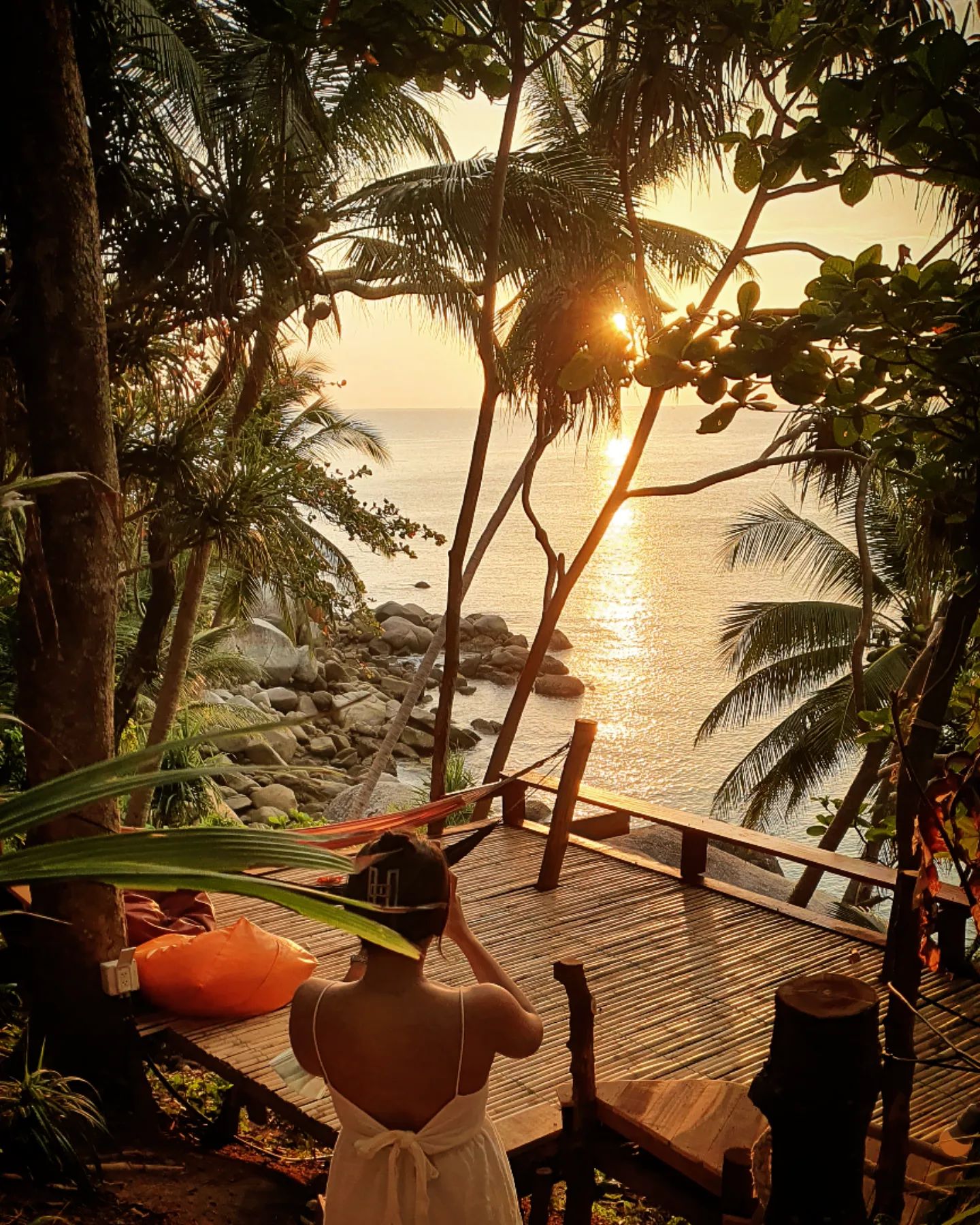 MOONSTo̲̲NE, Bread Crumbs Cafe, Happy Cafe and Minifarm, เสื่อผืน หมอนใบ, WA-Phuket, Honest Coffee &amp; Service, Grove Phuket, RYN, DouBrew Coffee &amp; Craft, The Tent, หนัง(สือ)2521