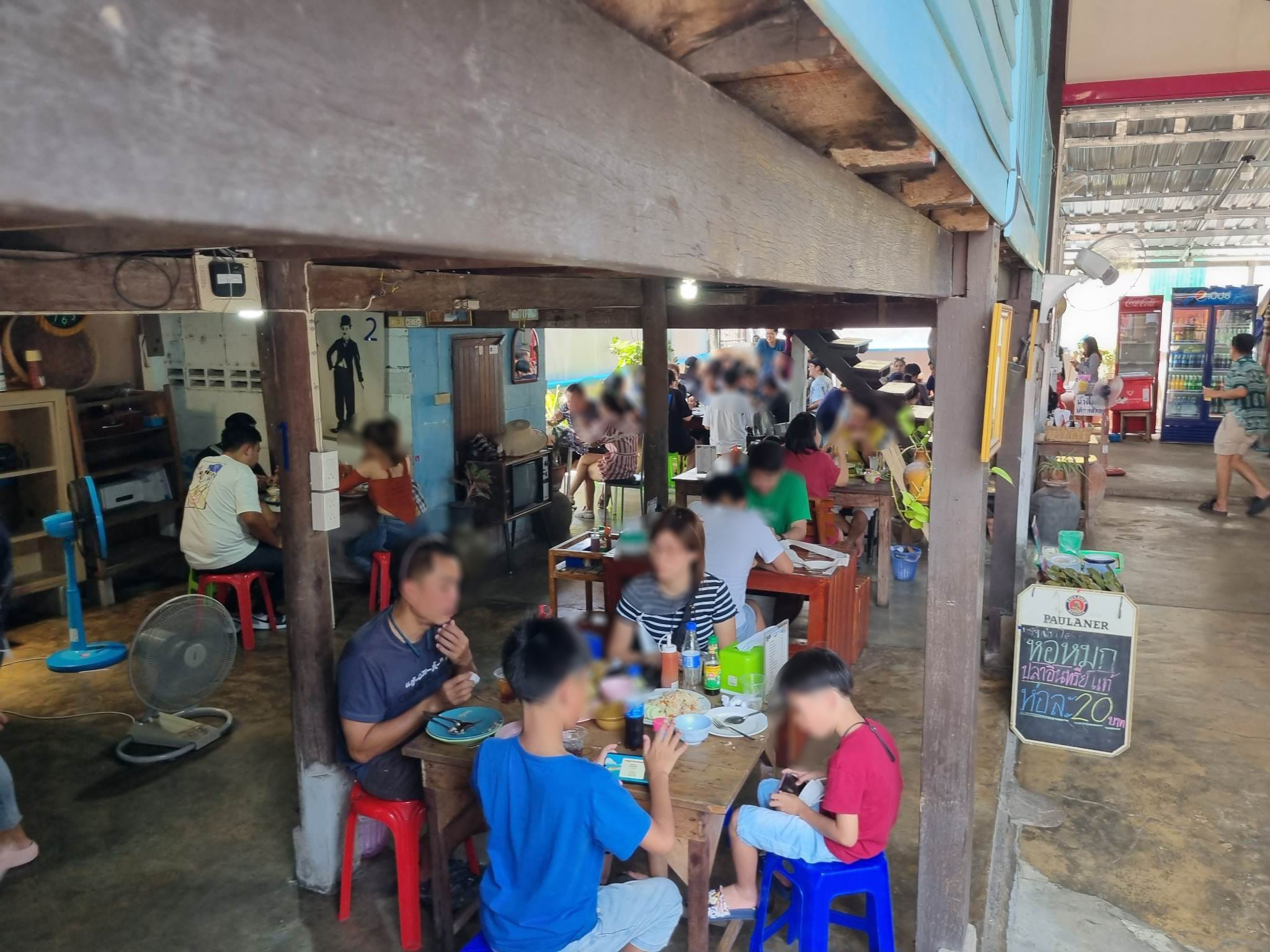 ร้านน้องเจเจ อาหารไทยพื้นบ้าน ซ.หัวหิน43-45, ร้านลุงบังหัวปลาหม้อไฟ หัวหิน, ร้านบ้านครูส่วน by ปลา, Tanya's, ร้านเกี๊ยวปลานำชัย, เจ๊กเปี๊ยะ, ครัวแม่ฬา, บ้านอิสระ, พาสใต้ บาย เชฟเต้หัวหิน Pastay by cheftae, ครัวเจ๊เนี้ยวหัวหิน51, โกหมาก หัวหิน, ซาลาเปาเตาถ่าน BY ยายม่วย, ร้านขนมไทยแม่เก็บหัวหิน, ครัวแม่กะเมย