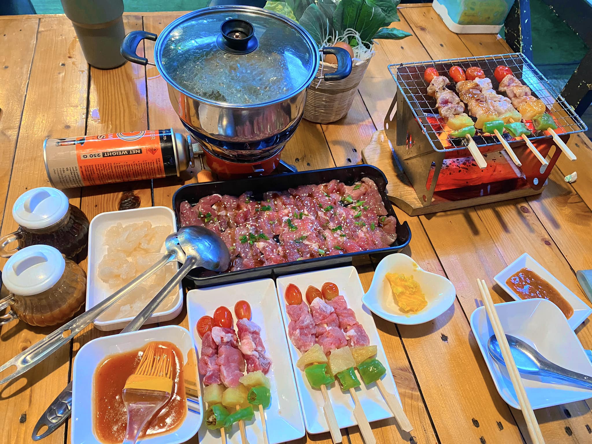 กอบัว, บ้านอาหารไทย, บ้านบัว, บ้านรั้วไม้ Cuisine &amp; Cafe, ครัวหอมมันปู, ร้านไหน อุทยานหินเขางู ราชบุรี, สวนอาหาร รางตาล, Pakmud แซ่บหมูทะ, สาขาโพธาราม, ถึงพริกถึงขิง, มะม่วงคู่, เนื้อต้มบ้านสิงห์ เจ๊ติ๋ม, โกรกแดง, ชุมทางของอร่อย, Mainichi365, Octospider restaurant, Lim cafe Photaram, ครัวตะนาวศรี สวนผึ้ง ราชบุรี, อาตี๋โกปี๊, โอปอชิฟฟ่อนเค้ก, ก๋วยเตี๋ยวปลาแม่กลอง, ติ๋มเค้กมะพร้าวอ่อน, ก๋วยเตี๋ยวโบราณป้าฮวย, โอ่งข้าวโอ่งน้ำ, ครัวม่อนไข่ สวนผึ้ง ราชบุรี, ShabuDo