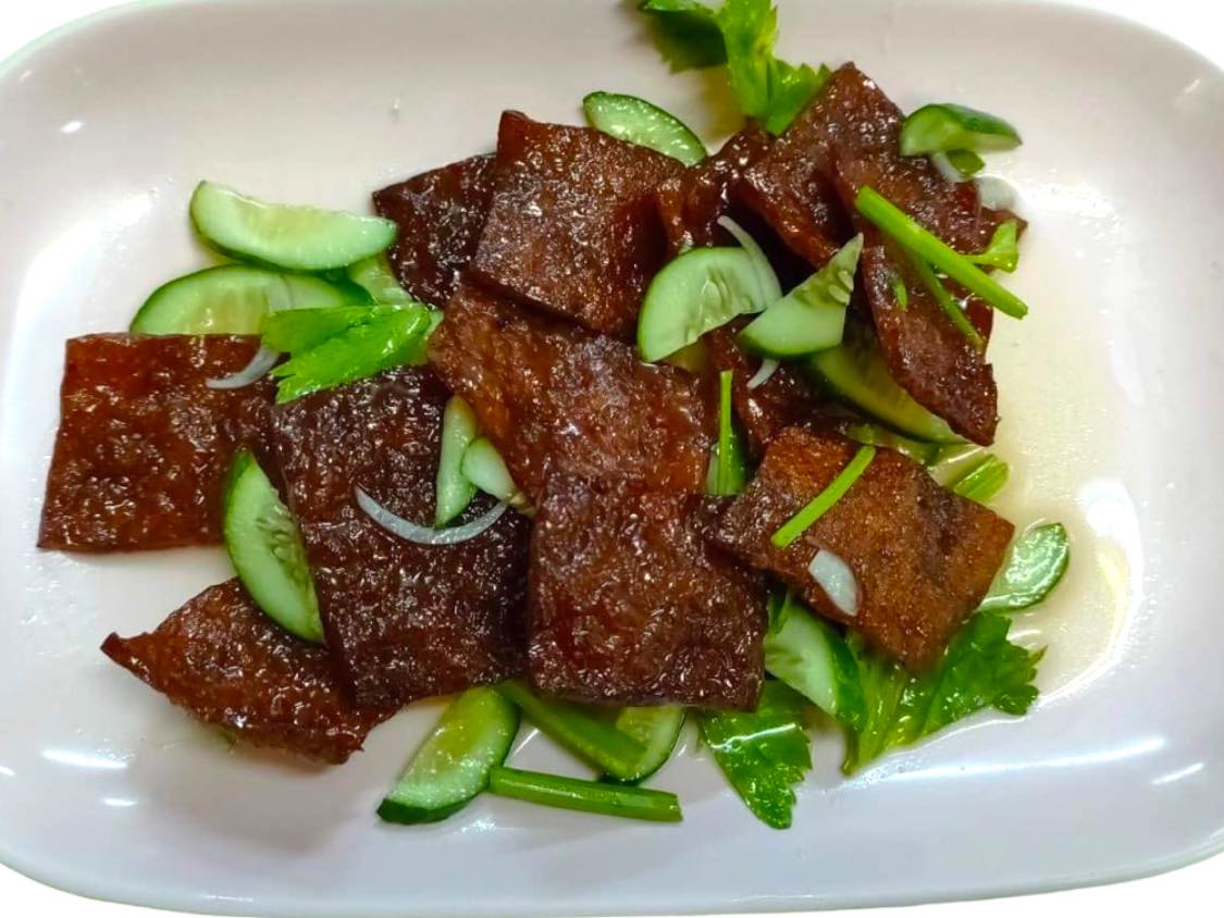 ข้าวต้มปลา 164, สาขาพัทยา, ข้าวต้มกุ๊ย ปาหนัน สูตรต้นตำรับ สาขาพัทยา , ข้าวต้มปลาเจ้าเก่า ลานโพธิ์เดิม, เจ๊นงค์ ข้าวต้มบาทเดียว พัทยา, ข้าวต้มป้าเล็กโต้รุ่ง, ราชาข้าวต้มผักบุ้งลอยฟ้า พัทยากลาง, ป.อยู่เย็นรสเด่น พัทยา, ข้าวต้มปลาปัญญาชน, สาขาพัทยากลางสาย 3, ราชาข้าวต้มผักบุ้งลอยฟ้า, สาขาพัทยาสาย 3, ข้าวต้มหนุ่ม พัทยา, ตี๋เล็ก ข้าวต้มปลา, ข้าวต้มปลาแป๊ะจั๊ว, ร้านข้าวต้มประจันบาน, ข้าวต้มโชคอนันต์