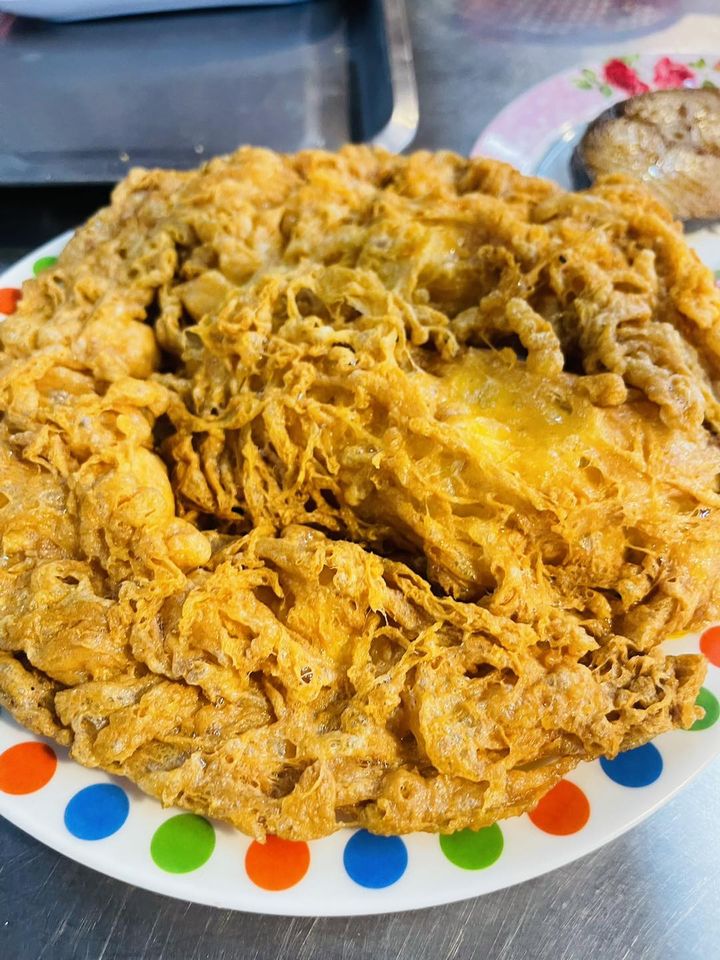 ข้าวต้มปลา 164, สาขาพัทยา, ข้าวต้มกุ๊ย ปาหนัน สูตรต้นตำรับ สาขาพัทยา , ข้าวต้มปลาเจ้าเก่า ลานโพธิ์เดิม, เจ๊นงค์ ข้าวต้มบาทเดียว พัทยา, ข้าวต้มป้าเล็กโต้รุ่ง, ราชาข้าวต้มผักบุ้งลอยฟ้า พัทยากลาง, ป.อยู่เย็นรสเด่น พัทยา, ข้าวต้มปลาปัญญาชน, สาขาพัทยากลางสาย 3, ราชาข้าวต้มผักบุ้งลอยฟ้า, สาขาพัทยาสาย 3, ข้าวต้มหนุ่ม พัทยา, ตี๋เล็ก ข้าวต้มปลา, ข้าวต้มปลาแป๊ะจั๊ว, ร้านข้าวต้มประจันบาน, ข้าวต้มโชคอนันต์