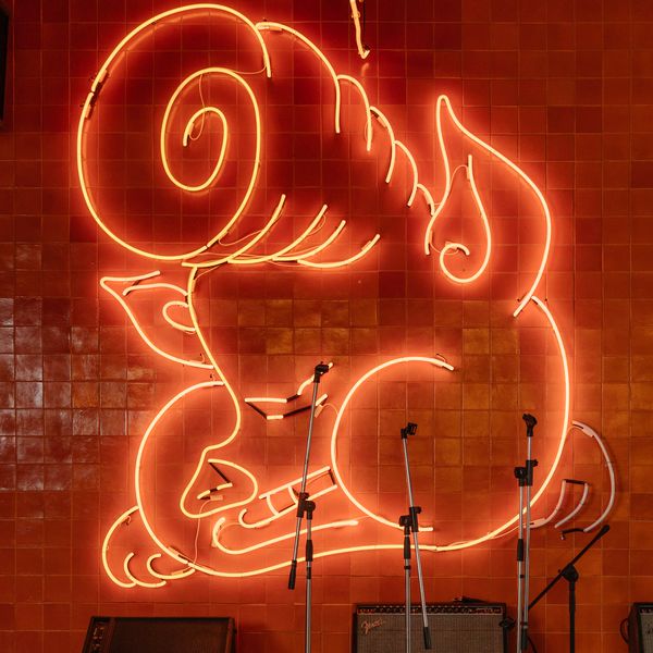 Pachi Bangkok, AINU Bar, Beer Belly Bkk, Cardroom BKK, She Bar, Rabbit Hole, Ekamai Beer House, SOHO BKK, Thonglor Yokocho トンロー横丁, Nowhere (โนแวร์), Another Round, HEAP Cafe' &amp; Restaurant