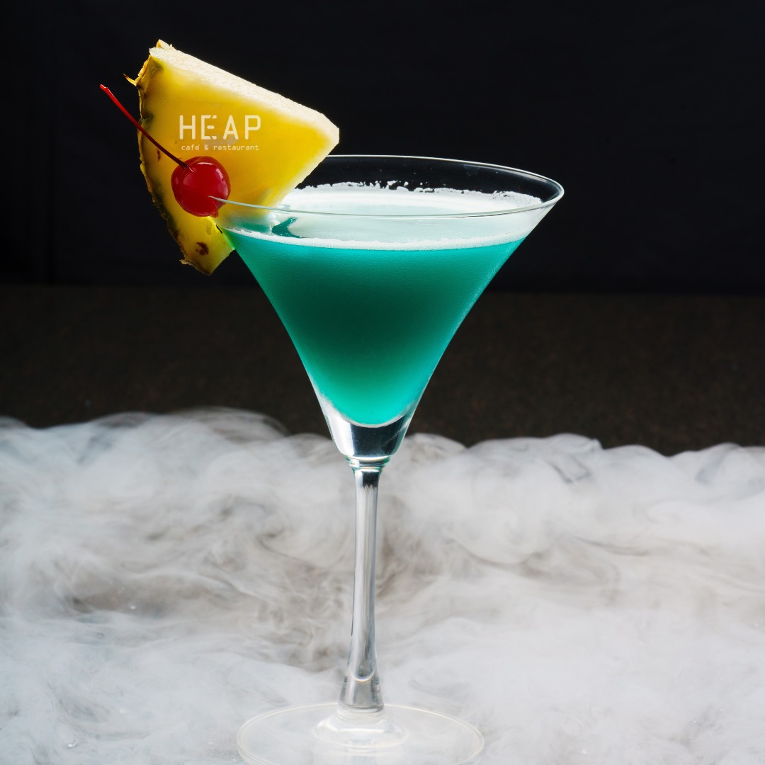 Pachi Bangkok, AINU Bar, Beer Belly Bkk, Cardroom BKK, She Bar, Rabbit Hole, Ekamai Beer House, SOHO BKK, Thonglor Yokocho トンロー横丁, Nowhere (โนแวร์), Another Round, HEAP Cafe' &amp; Restaurant