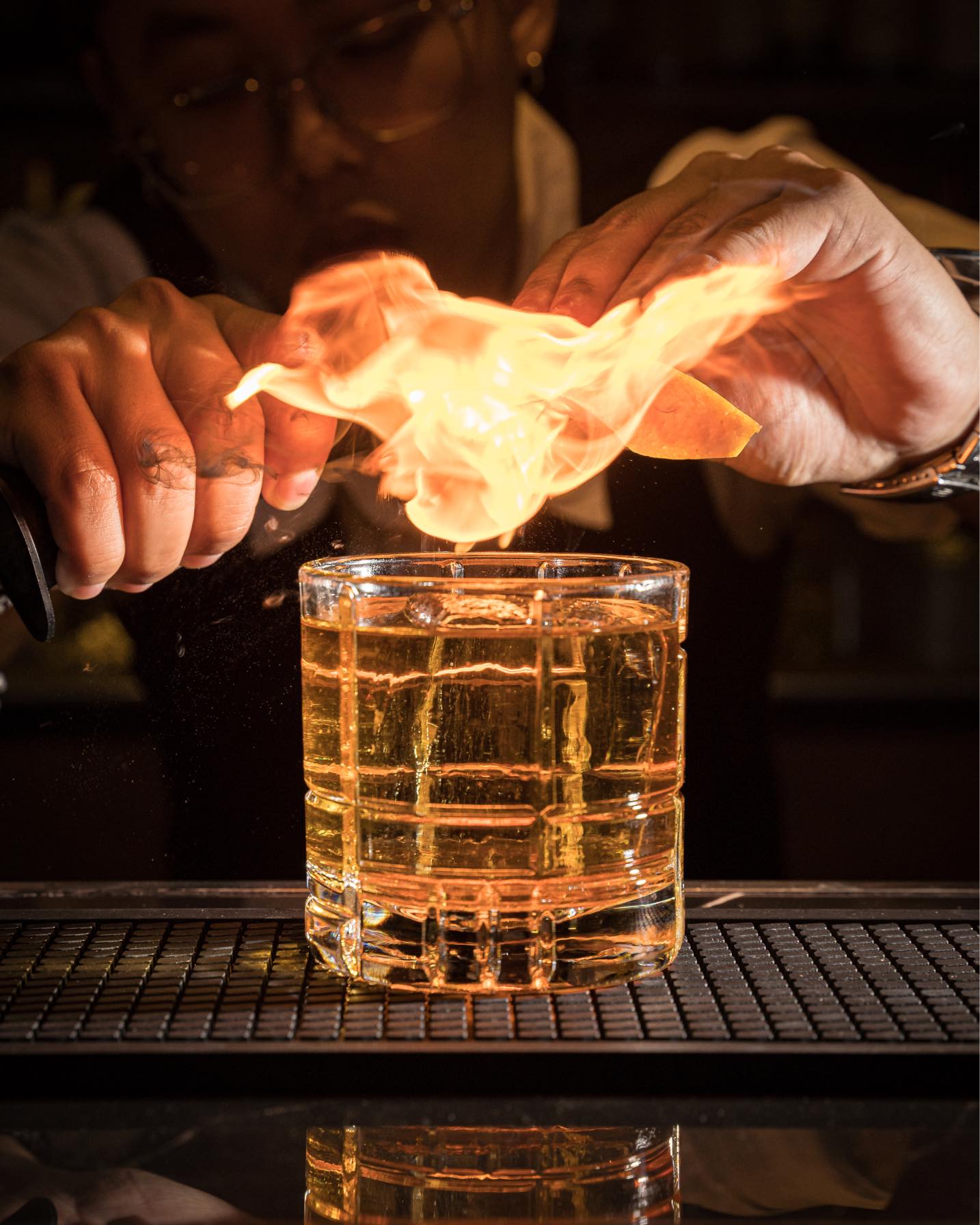 Pachi Bangkok, AINU Bar, Beer Belly Bkk, Cardroom BKK, She Bar, Rabbit Hole, Ekamai Beer House, SOHO BKK, Thonglor Yokocho トンロー横丁, Nowhere (โนแวร์), Another Round, HEAP Cafe' &amp; Restaurant