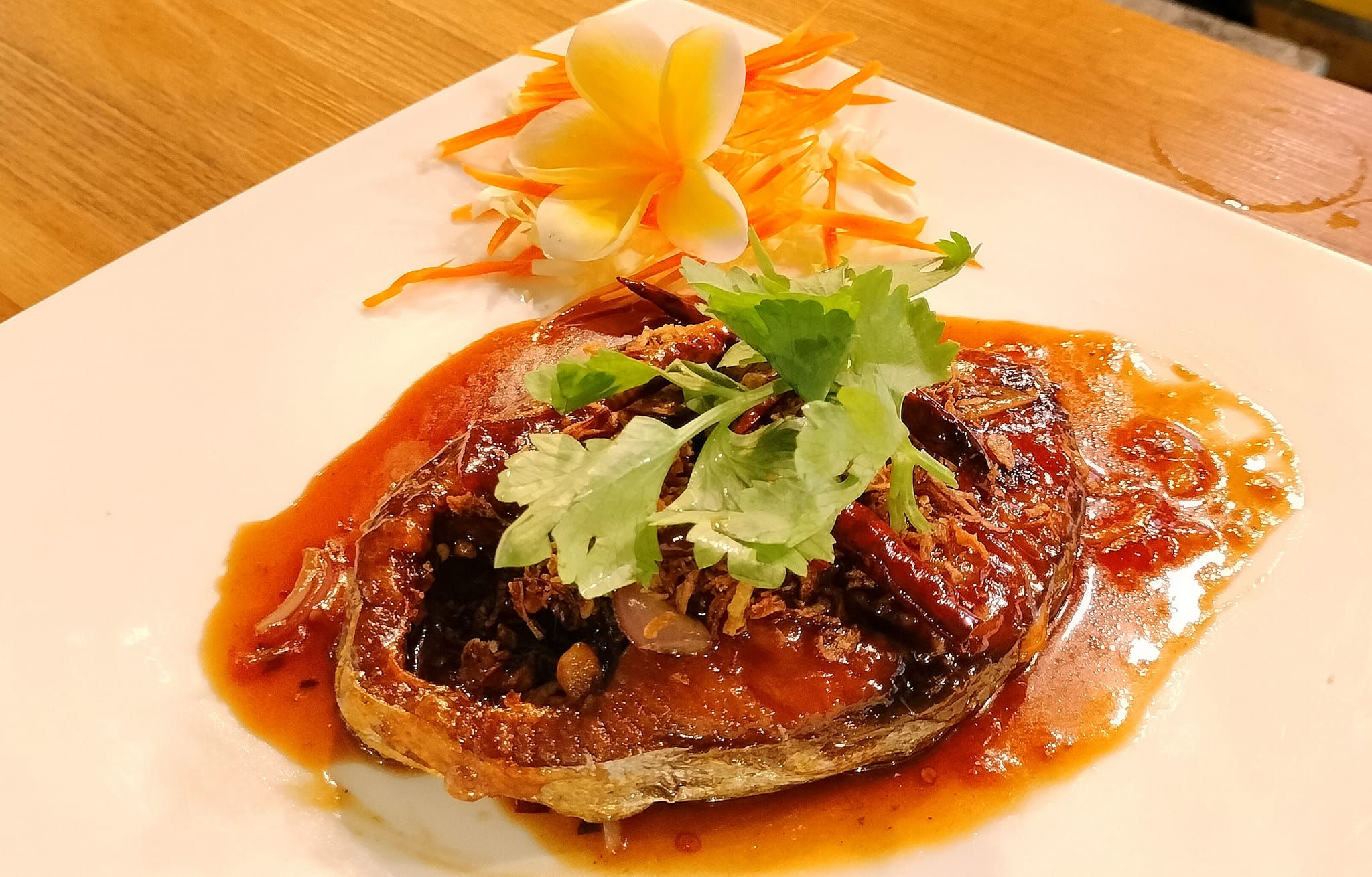 บ้านสวนลุงไข่, พี่เชษฐ์, Sawasdee-CuP Samui, ร้านอาหารข้าวหอม เกาะสมุย, ครัวชาวบ้าน, ท่าเรือสมุยซีฟู้ด, เสบียงเล, Mira Serene, โกเซ้ง เกาะสมุย, ครัวเสวยสมุย, The Roof Samui, มิสสมุย, Jam restaurant