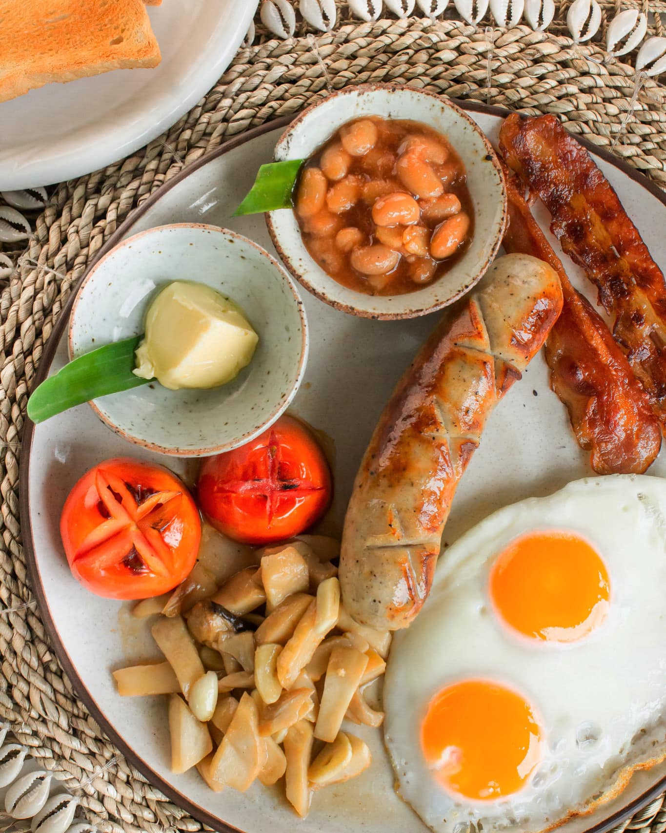 บ้านสวนลุงไข่, พี่เชษฐ์, Sawasdee-CuP Samui, ร้านอาหารข้าวหอม เกาะสมุย, ครัวชาวบ้าน, ท่าเรือสมุยซีฟู้ด, เสบียงเล, Mira Serene, โกเซ้ง เกาะสมุย, ครัวเสวยสมุย, The Roof Samui, มิสสมุย, Jam restaurant