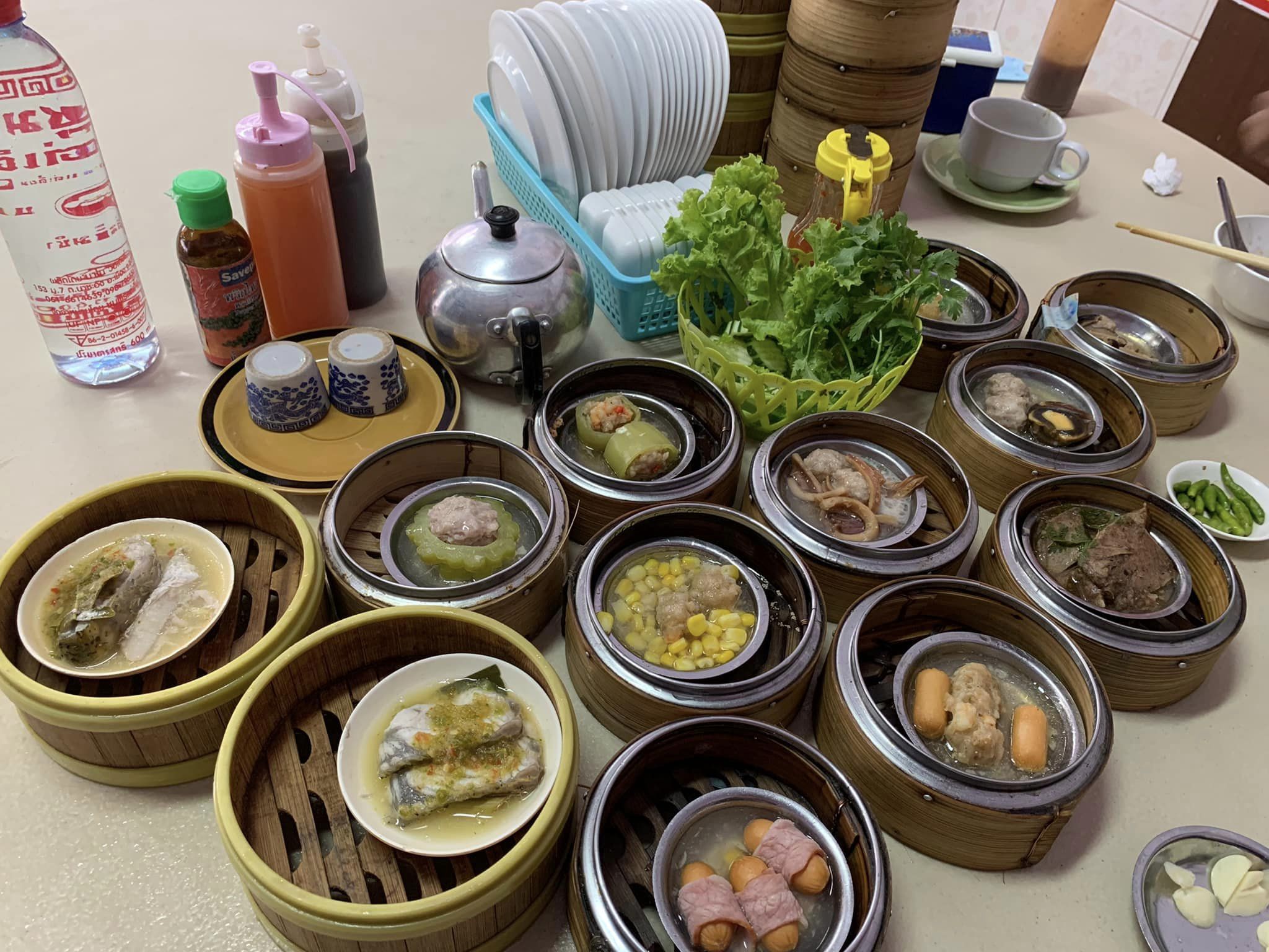 โจ๊กโรงเตี๊ยม, ติ่มซำ หอเจี๊ยะ at ชุมพร, ข้าวเหนียวปิ้งวินเทจ ชุมพร, Coffeebar99 , บ้านยาย ชุมพร, หนึ่งติ่มซำชุมพร, เทียนชัย, ข้าวแกงยายหลิว, ชุมพรแต่เตี้ยม, ซาลาเปาคุณก้อย วังไผ่