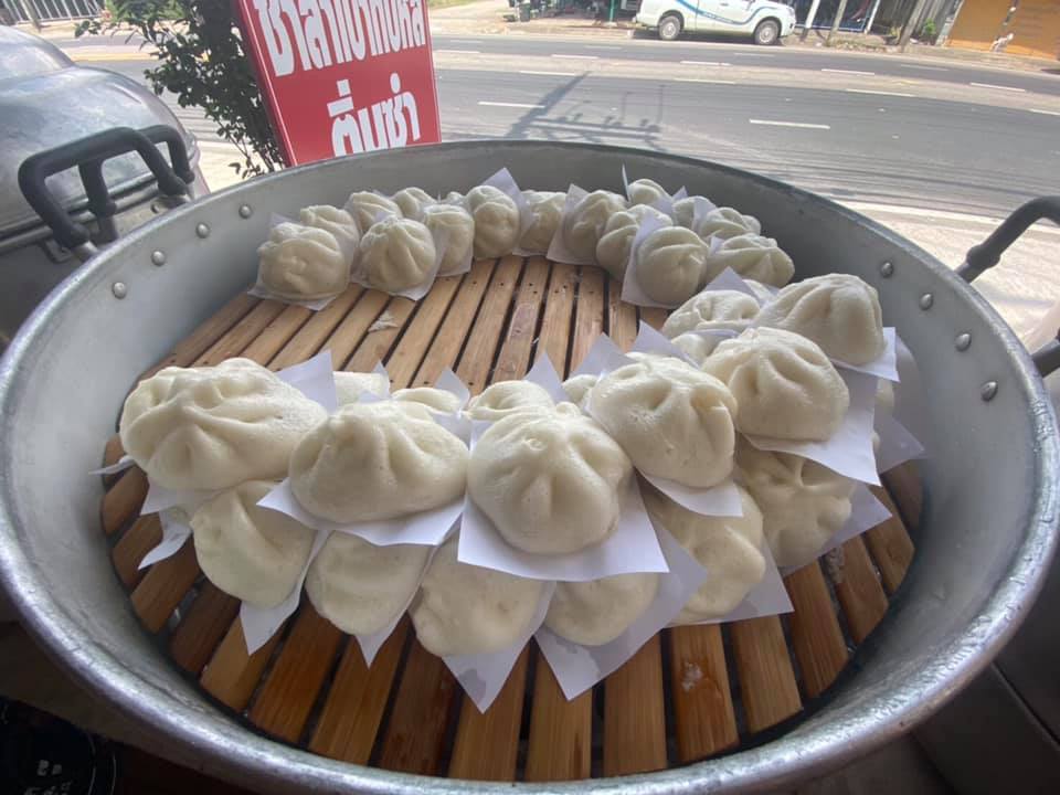 โจ๊กโรงเตี๊ยม, ติ่มซำ หอเจี๊ยะ at ชุมพร, ข้าวเหนียวปิ้งวินเทจ ชุมพร, Coffeebar99 , บ้านยาย ชุมพร, หนึ่งติ่มซำชุมพร, เทียนชัย, ข้าวแกงยายหลิว, ชุมพรแต่เตี้ยม, ซาลาเปาคุณก้อย วังไผ่