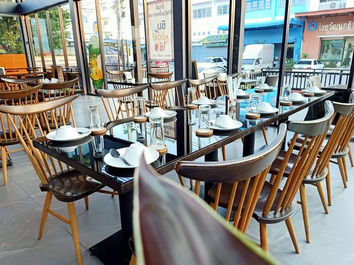 สำรับกับข้าว, ก๋างโต้ง, ครัวจันทร์หอม, จุ่มยักษ์, บ้านแม่คุณ, Miyako Japanese, สุดาพร หมูกะทะ, ตะบันตำ ตำถาดบันลือโลก