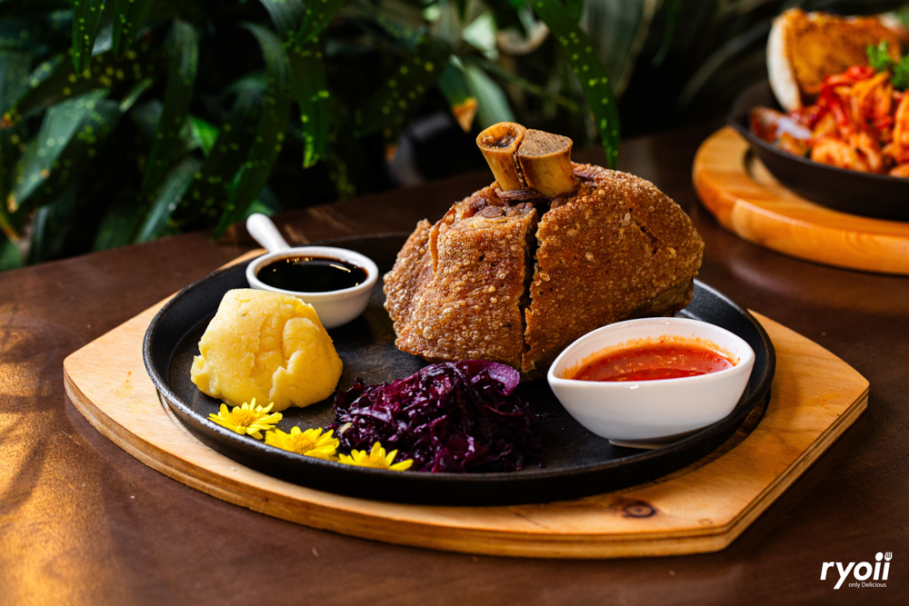 สเต๊ก 2 แคว เขาใหญ่, Vano's Steak, Bigger' Burger &amp; Steak, VinCotto, Studer Restaurant, Sireena Italian Restaurant, เชฟ สมพงษ์ ปากช่อง, ROMA Khaoyai, บ้านแม่สเต็กตัวพ่อ, Steak in Khaoyai, Prime 19