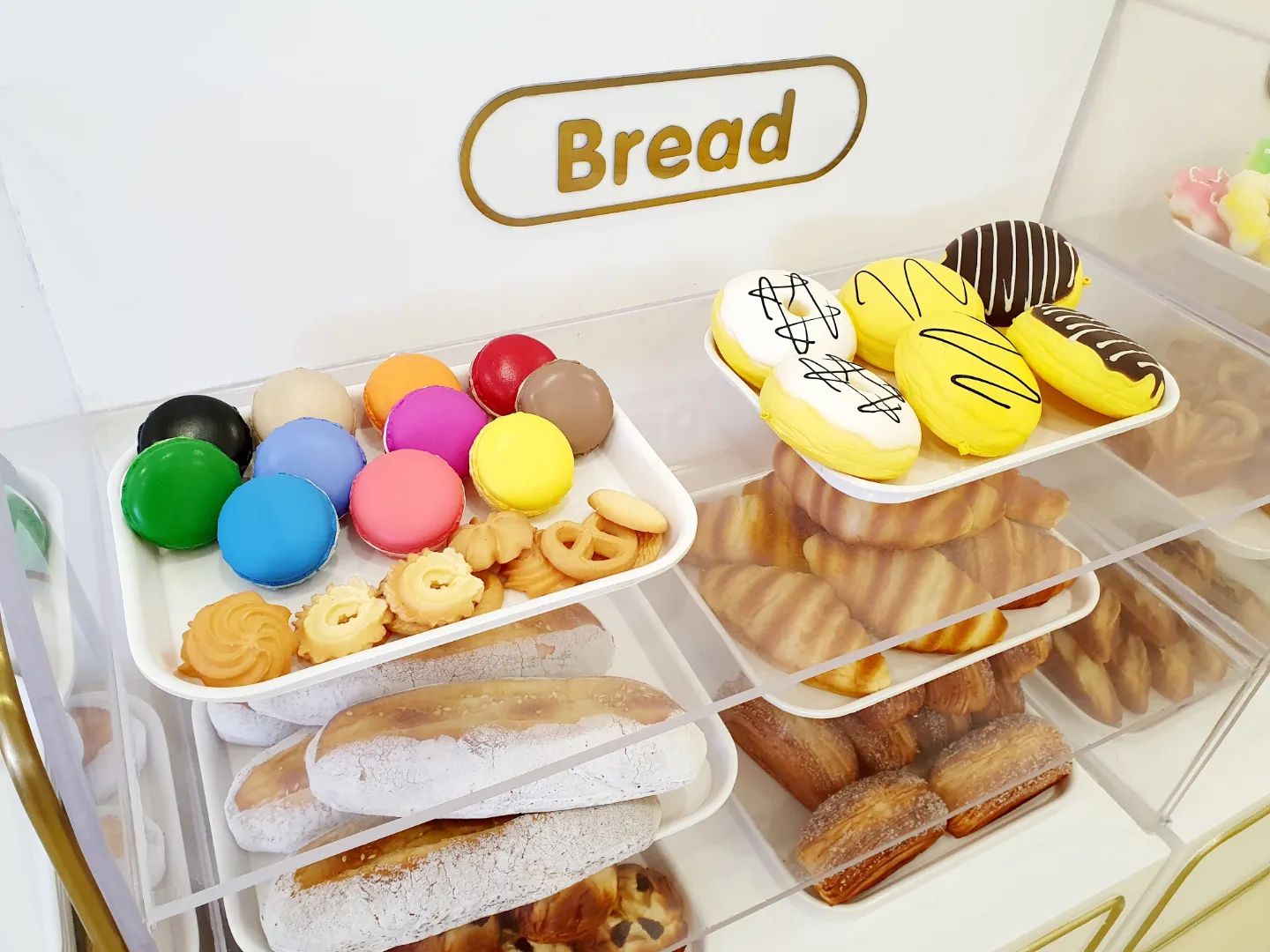 Kiddies’ House, ม้าก้านกล้วย คิดส์คาเฟ่, Little sheep kids cafe, Kickinkids, Moana Cafe, Organika Cafe and Play, Little Barn Kids Cafe, Pumpkin Art Town, DUBUA CAFE, FARM LUCK, Dressage Horse Café, Buttercup, Mari go round