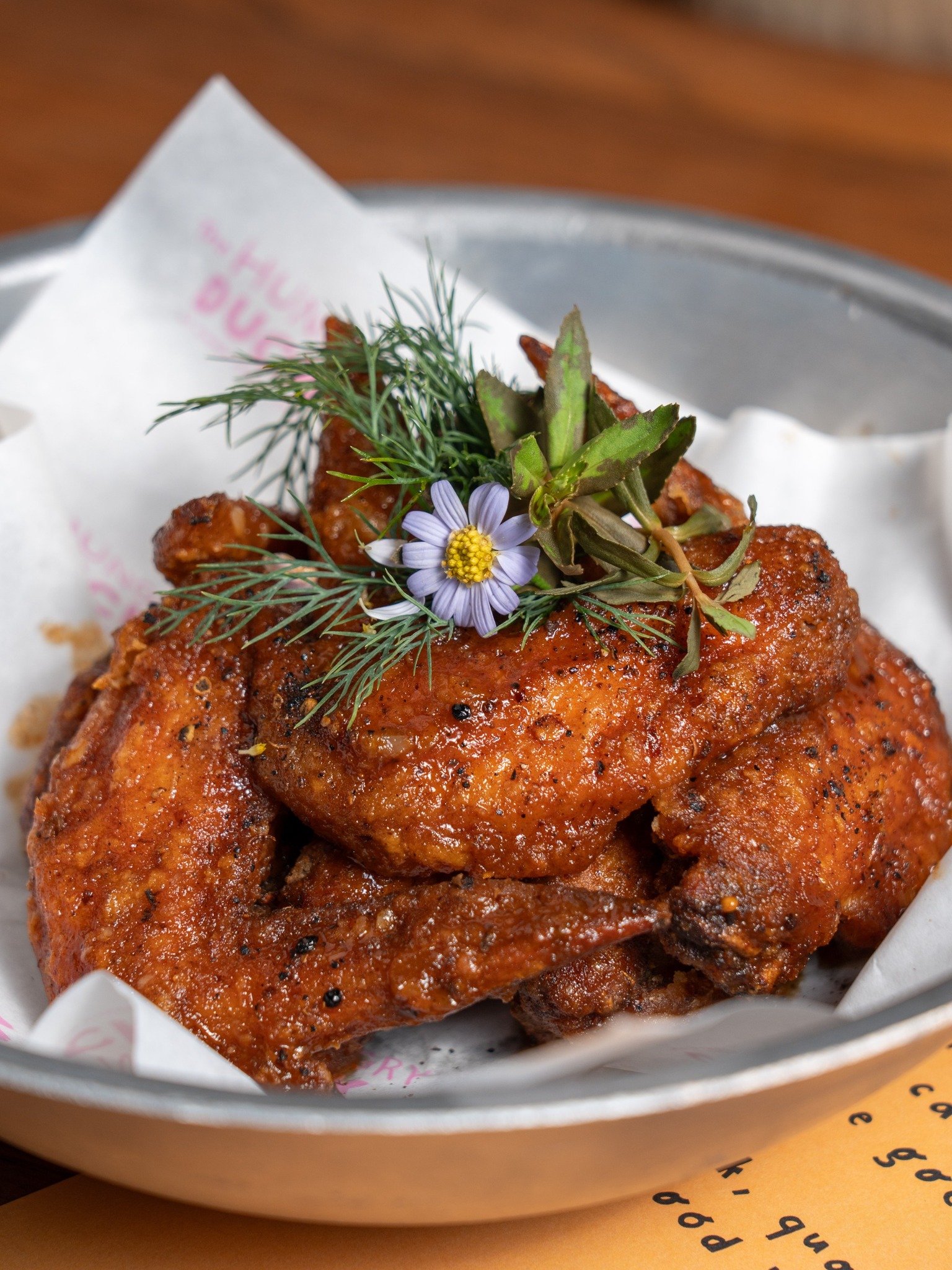 เฮือนขันโตก ขนมจีน บ้านน้ำพริก, Mira Cuisine, ถึงเจียงใหม่ คิทเช่น อาหารเหนือ, สบันงา, คุ้มขันโตก, ลำแต๊ๆ, หอมป้อมหอมเป, บ้านขันโตกฮาลาล