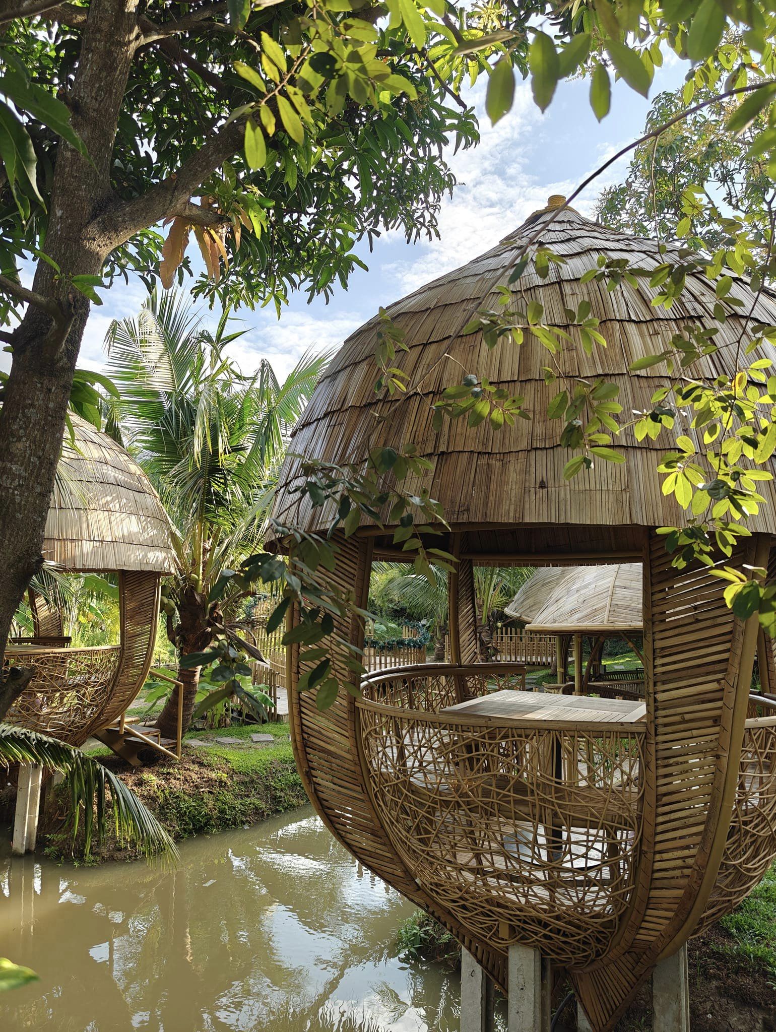 รำไร, ธรรมชาติโอชา, Rangnok Cafe&amp;Bar, บ้านท่าน้ำนนท์ Chaopraya antique Cafe, THE COUSIN, เพลิน Zaab Cafe, สายน้ำคาเฟ่ เกาะเกร็ด, สวนกู เดอะคาเฟ่, กาแฟบ้านเลขที่ ๑, 5522cafe, Rongsi Studio, คลองอ้อมคาเฟ่, คาเฟ่บ้านเฮีย