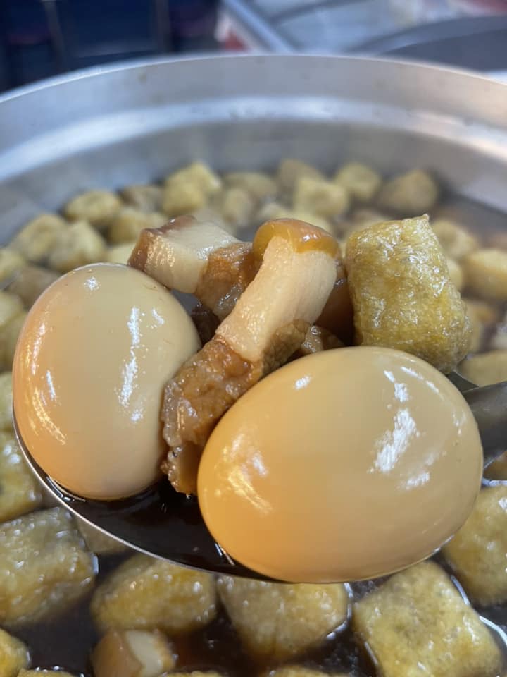 ครัวจำแลง แปลงกาย, ยุ้งข้าวหอม, ขมิ้น Camin Cuisine &amp; Cafe, สาขาอารีย์, ละมุนลิ้น โฮม คิทเช่น, ภูเก็จ, Bistro Palette, Aim.Bangkok, บ้านสะใภ้ใต้, ครัวข้าวหอม แกงปักษ์ใต้, บ้านไอซ์, Paknang.bkk, คุ้น•เคย Eatery, Cafe &amp; Bar, ครัวรสนคร, ครัวคุณอิ้น, สาขาเลียบทางด่วนรามอินทรา, ครัวปากพนัง (อาหารปักษ์ใต้), ปรายระย้า, เรือนแม่หลุย, มัลลิกา ชุมพร อาหารปักษ์ใต้