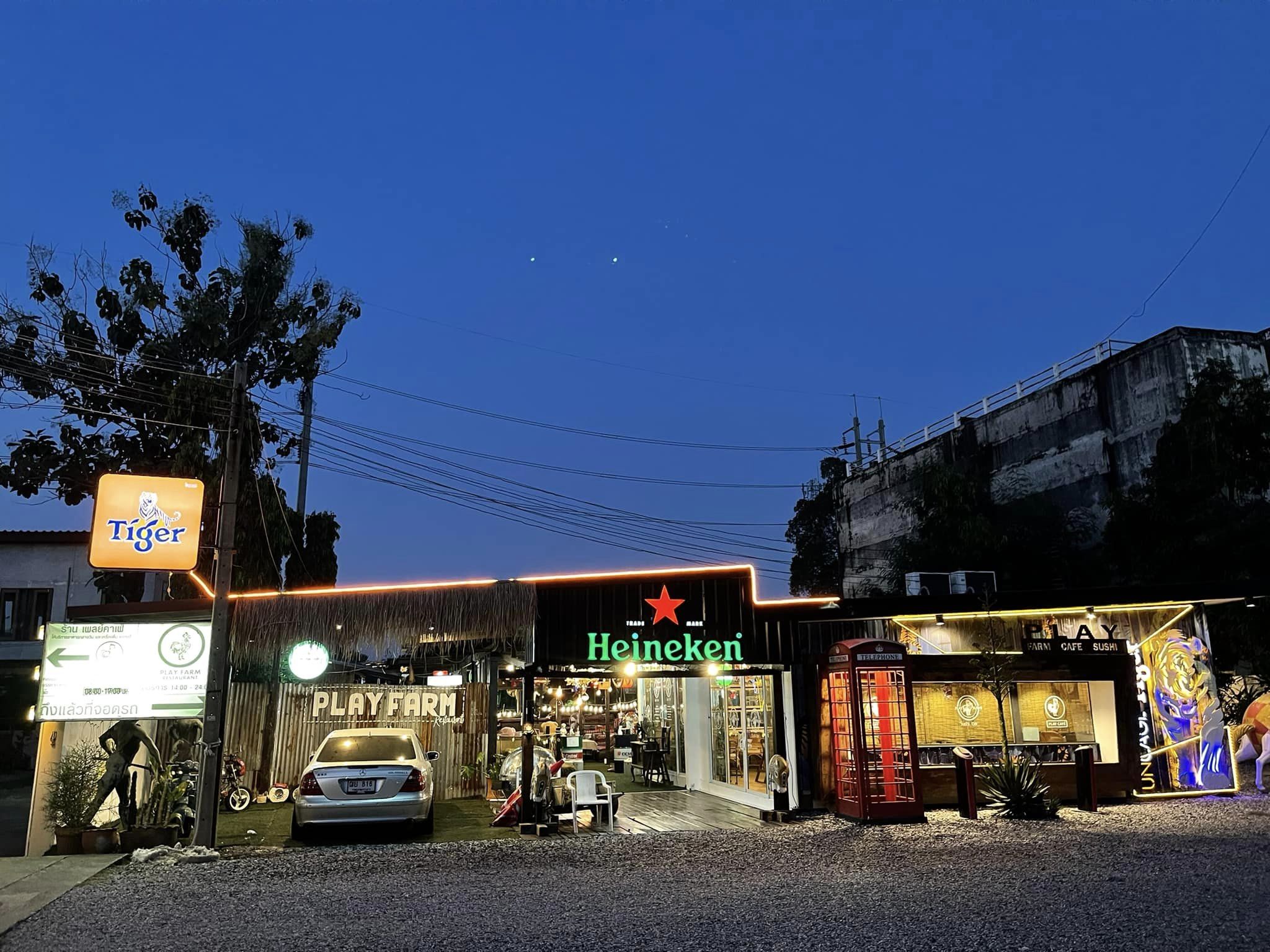 อุ่นใจริเวอร์ไซด์, สมพงศ์ ซีฟู๊ด, แป๊ะเก๊า โภชนา, ครัวบ้านเปิ้ล, ครัวปีกไม้, PLAY FARM Restaurant, เปียอู๋ โภชนา, ส้มตำดนตรี, สาขาเทพารักษ์, นายหมาทะเลมีชีวิต ตำหรุ, ครัวบุญเลิศ บางปู