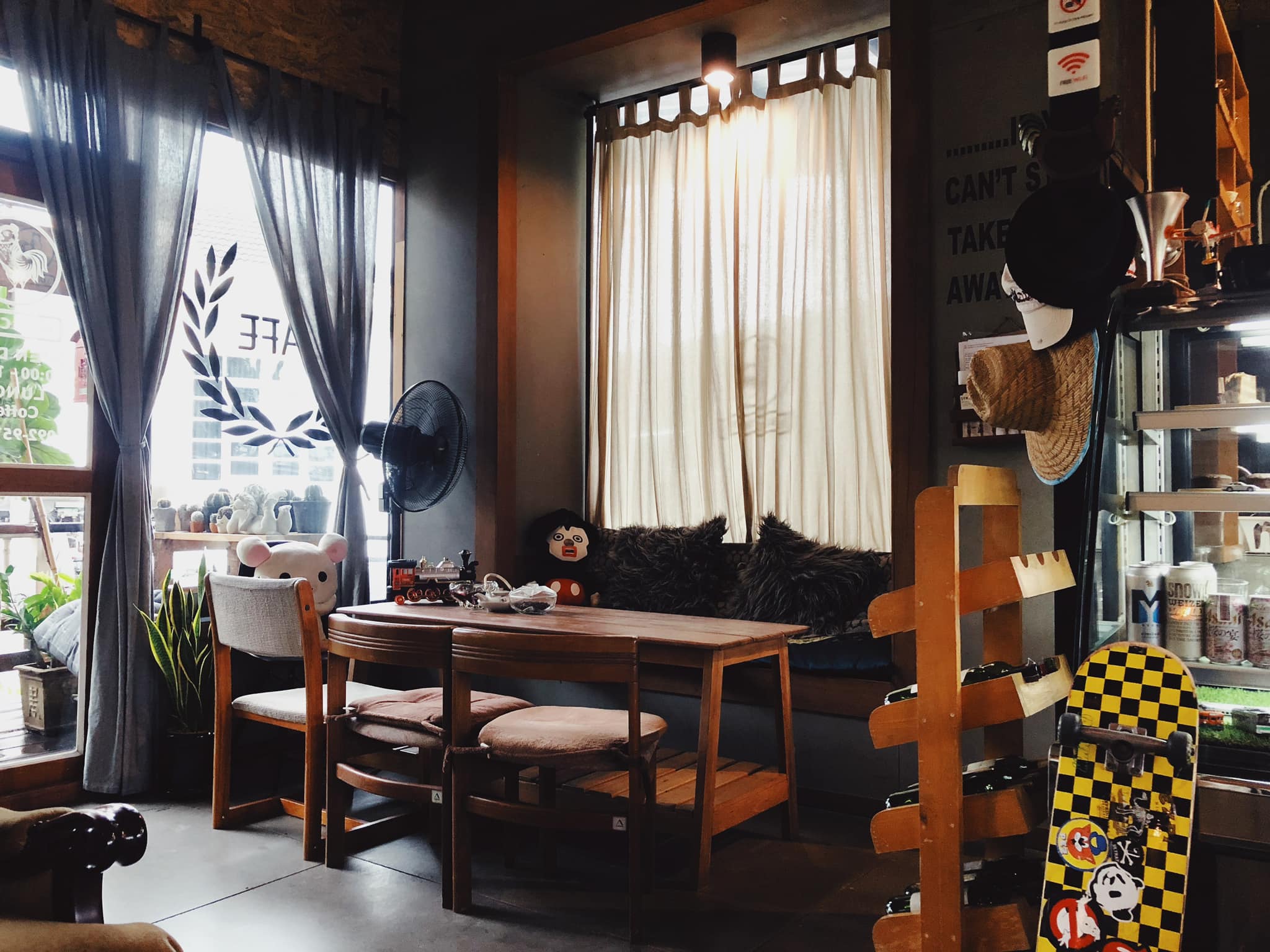 อุ่นใจริเวอร์ไซด์, สมพงศ์ ซีฟู๊ด, แป๊ะเก๊า โภชนา, ครัวบ้านเปิ้ล, ครัวปีกไม้, PLAY FARM Restaurant, เปียอู๋ โภชนา, ส้มตำดนตรี, สาขาเทพารักษ์, นายหมาทะเลมีชีวิต ตำหรุ, ครัวบุญเลิศ บางปู