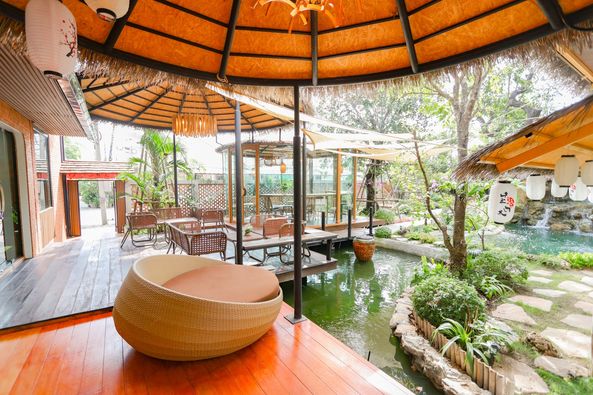 Smitten Cafe and Decor, Thong Ampai Café, THREE Cafe, Continue.cafe, Sunday in 345 cafe, Aprilhouse, The Aileen Cafe', Oliva Cafe, The Kottage Cafe, Plant Cafe, ปิ่นโตนามีตาล, Baan Kanom De'Pathum, Pumpkin Art Town, Mushroom Hut Cafe, KAD Cafe - กาด คาเฟ่, ADAM cafe