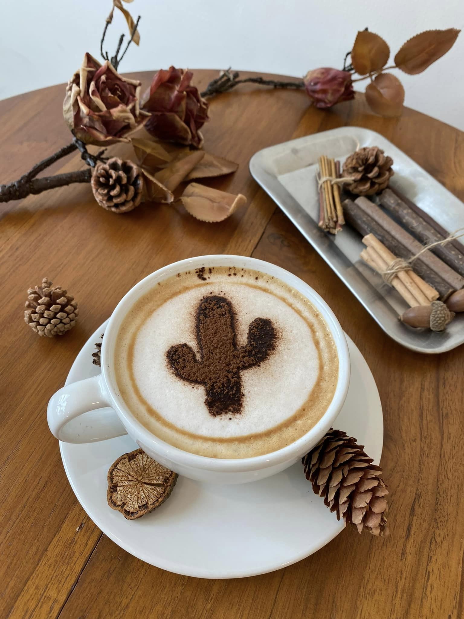 Smitten Cafe and Decor, Thong Ampai Café, THREE Cafe, Continue.cafe, Sunday in 345 cafe, Aprilhouse, The Aileen Cafe', Oliva Cafe, The Kottage Cafe, Plant Cafe, ปิ่นโตนามีตาล, Baan Kanom De'Pathum, Pumpkin Art Town, Mushroom Hut Cafe, KAD Cafe - กาด คาเฟ่, ADAM cafe