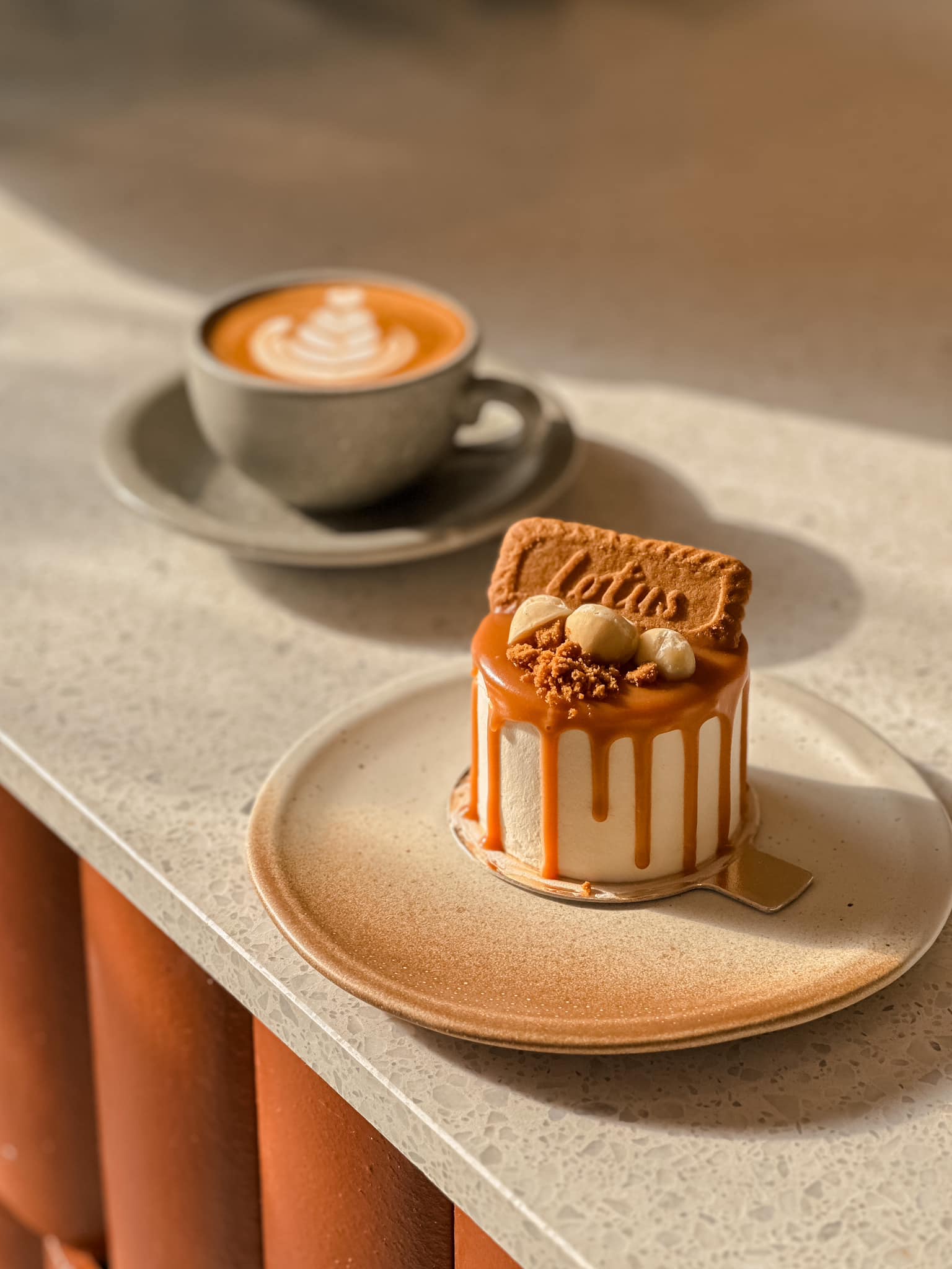 Smitten Cafe and Decor, Thong Ampai Café, THREE Cafe, Continue.cafe, Sunday in 345 cafe, Aprilhouse, The Aileen Cafe', Oliva Cafe, The Kottage Cafe, Plant Cafe, ปิ่นโตนามีตาล, Baan Kanom De'Pathum, Pumpkin Art Town, Mushroom Hut Cafe, KAD Cafe - กาด คาเฟ่, ADAM cafe