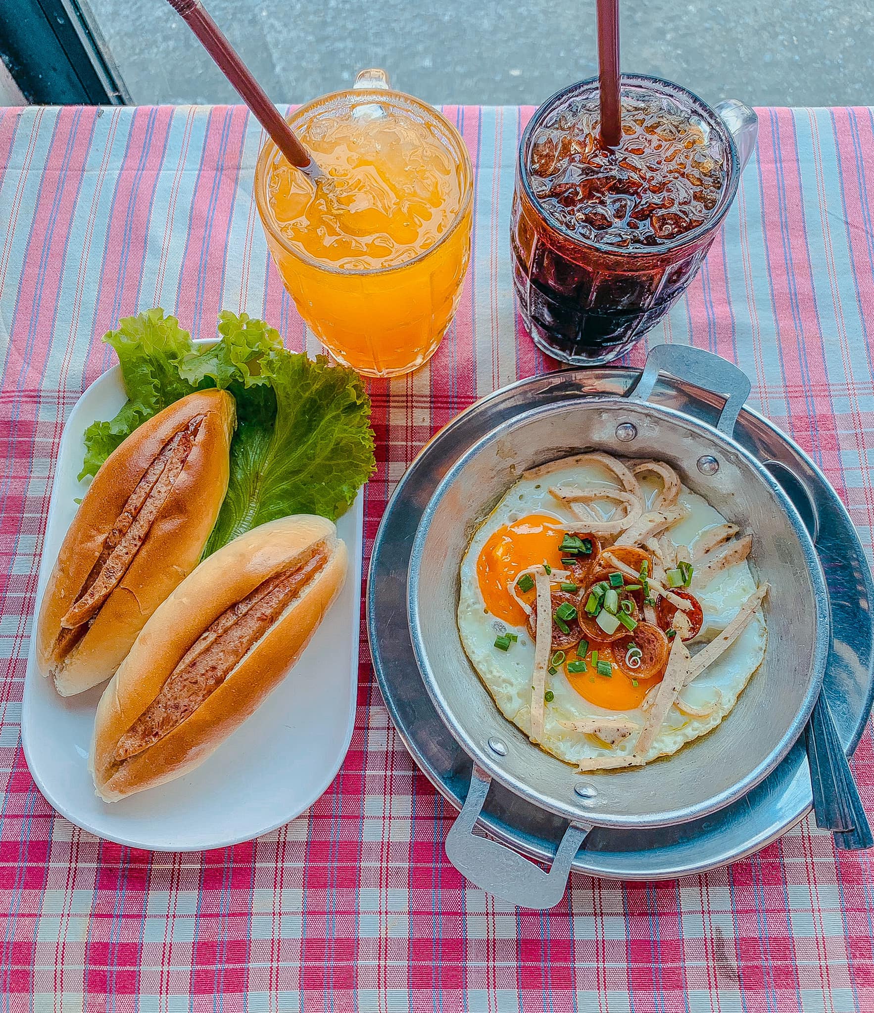 บ้านเฮง, บ้านป้าหลาย Breakfast &amp; Brunch , สุขนิยม, มาร์ อาหารเช้า ก๋วยเตี๋ยวต้มยำน้ำใส, • ญวน เร • อาหารเช้าเวียดนาม , ขอนแก่น, ร้านอาหารเช้าเอมโอช, ซุปเปอร์หมูอาหารเช้า, กอล์ฟ เอมโอช , ตี 5 - Breakfast, เฮียอู๋ เกาเหลาเลือดหมู, Eights A Day, ก๋วยเตี๋ยวเรือรสนิยมต้นตำรับ หมู่บ้านสายฝน ขอนแก่น, เฮือง ปากหม้อญวน ก๋วยจั๊บญวน ขอนแก่น, ชูรส - อาหารเช้า ขอนแก่น