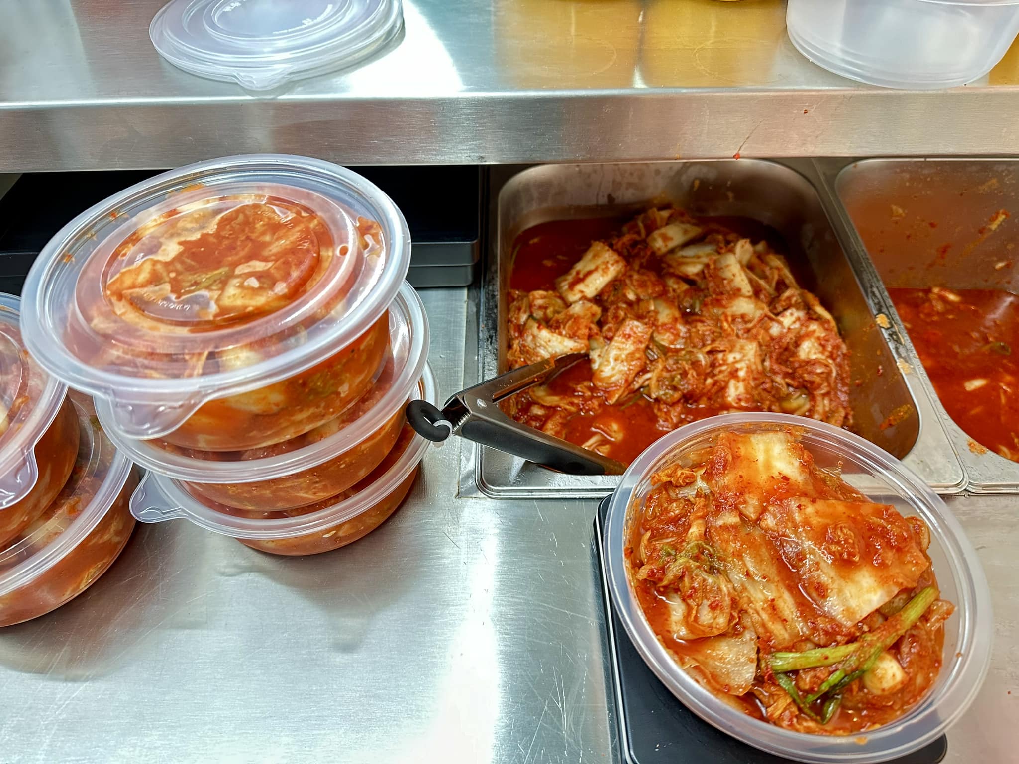 ประจักษ์, REN Cafe and Goods, Tostato Charoen Krung, ตั้งใจย่าง, Sarnies Bangkok, HĒIJīi Bangkok, เล่าสี่ เกาเหลาเลือดหมู, Henryfry, ทับทิมกรอบ หน้าวัดสุทธิ, ลูกชิ้นปลาเจ้าหลง, Baan Phadthai, เชอร์รี่ เย็นตาโฟ, ร้านเหรียญทอง เจริญกรุง 23, ก๋วยเตี๋ยวหลอดเจ๊ใหญ่, ฮ้งลูกชิ้นปลาเยาวราช