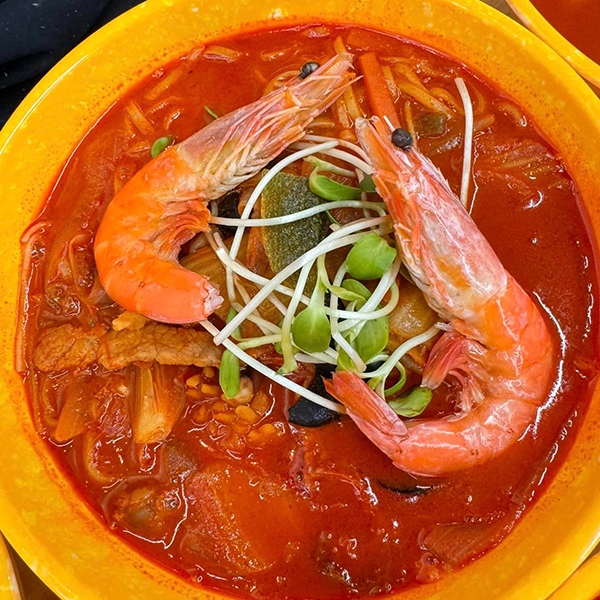 ประจักษ์, REN Cafe and Goods, Tostato Charoen Krung, ตั้งใจย่าง, Sarnies Bangkok, HĒIJīi Bangkok, เล่าสี่ เกาเหลาเลือดหมู, Henryfry, ทับทิมกรอบ หน้าวัดสุทธิ, ลูกชิ้นปลาเจ้าหลง, Baan Phadthai, เชอร์รี่ เย็นตาโฟ, ร้านเหรียญทอง เจริญกรุง 23, ก๋วยเตี๋ยวหลอดเจ๊ใหญ่, ฮ้งลูกชิ้นปลาเยาวราช