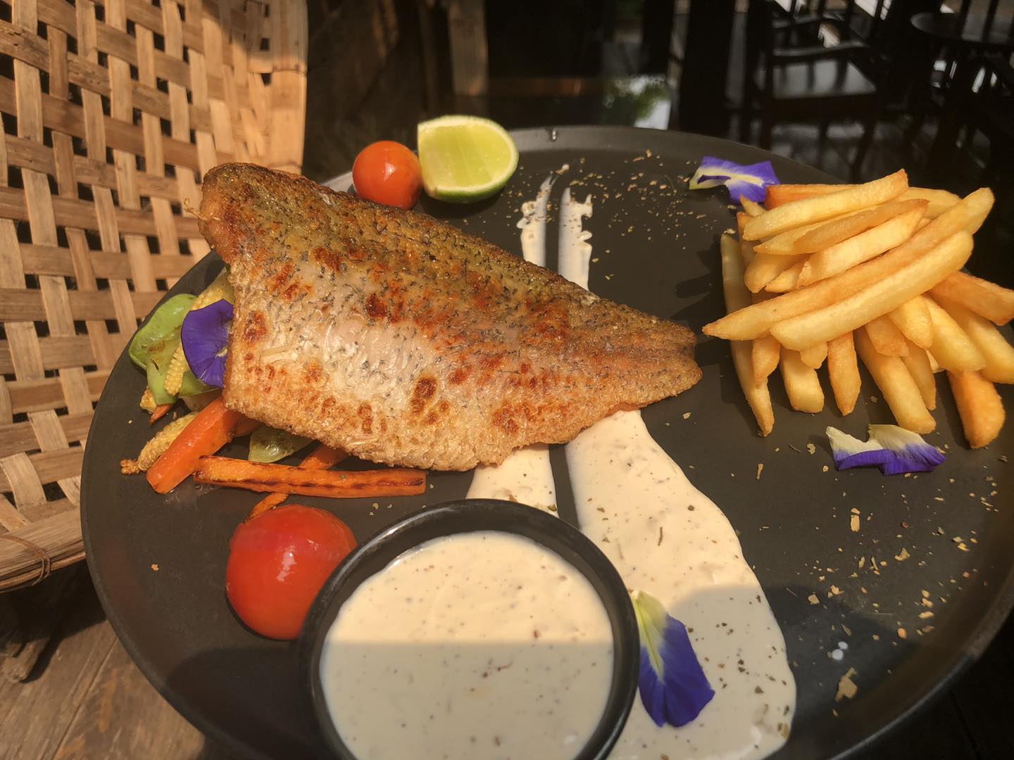 Mixirista Lampang, TIN’N, Wooden House Cafe', Karpenter cafe&amp;bake, Secret Garden Cafe, บ้านนอกคาเฟ่, Kin Cafe' Lampang, ณ หิรัญ คาเฟ่, Himwang Café, ไอหย๋า ปังนม, Dezato Cafe, อาร์มแชร์ คาเฟ่, โก๋กาแฟ ธรรมดาเป็นพิเศษ, Nalalin Home Cafe-Lampang, NOP Cafe&amp;Bistro, ก๋างต้ง, Moungngwezin