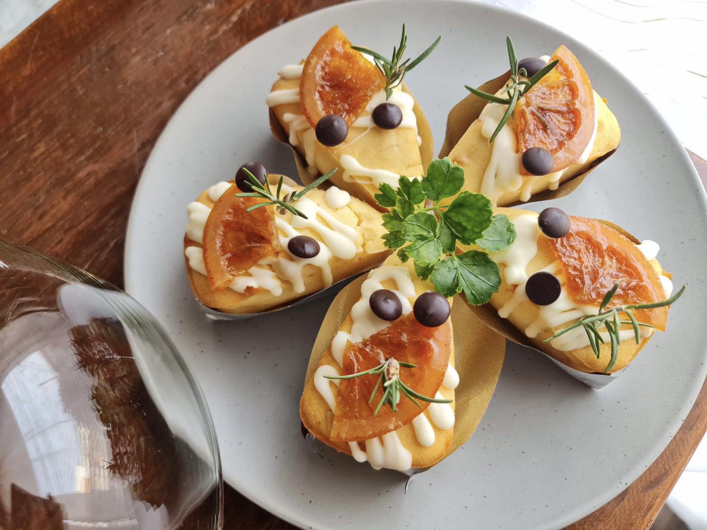 White House Forest, เกษม : KASEM Coffee, Rosie.nak, Luk Labb Coffee, Grande KAFE, KFD in Town, สวรรค์บ้านนา คาเฟ่ Food &amp; Drink, กอหญ้า คาเฟ่, ณ บุ่ง Coffee, polar polar CAFE', Yellow Pumpkin, ร้าน Yellow Pumpkin เปิดบริการตามปกติ 11.00-17.00 น. (ปิดวันพฤหัสบดี), I'm home cafe, ประจำอำเภอ, glinfon, 382 Space Café, La-Moon cafe'