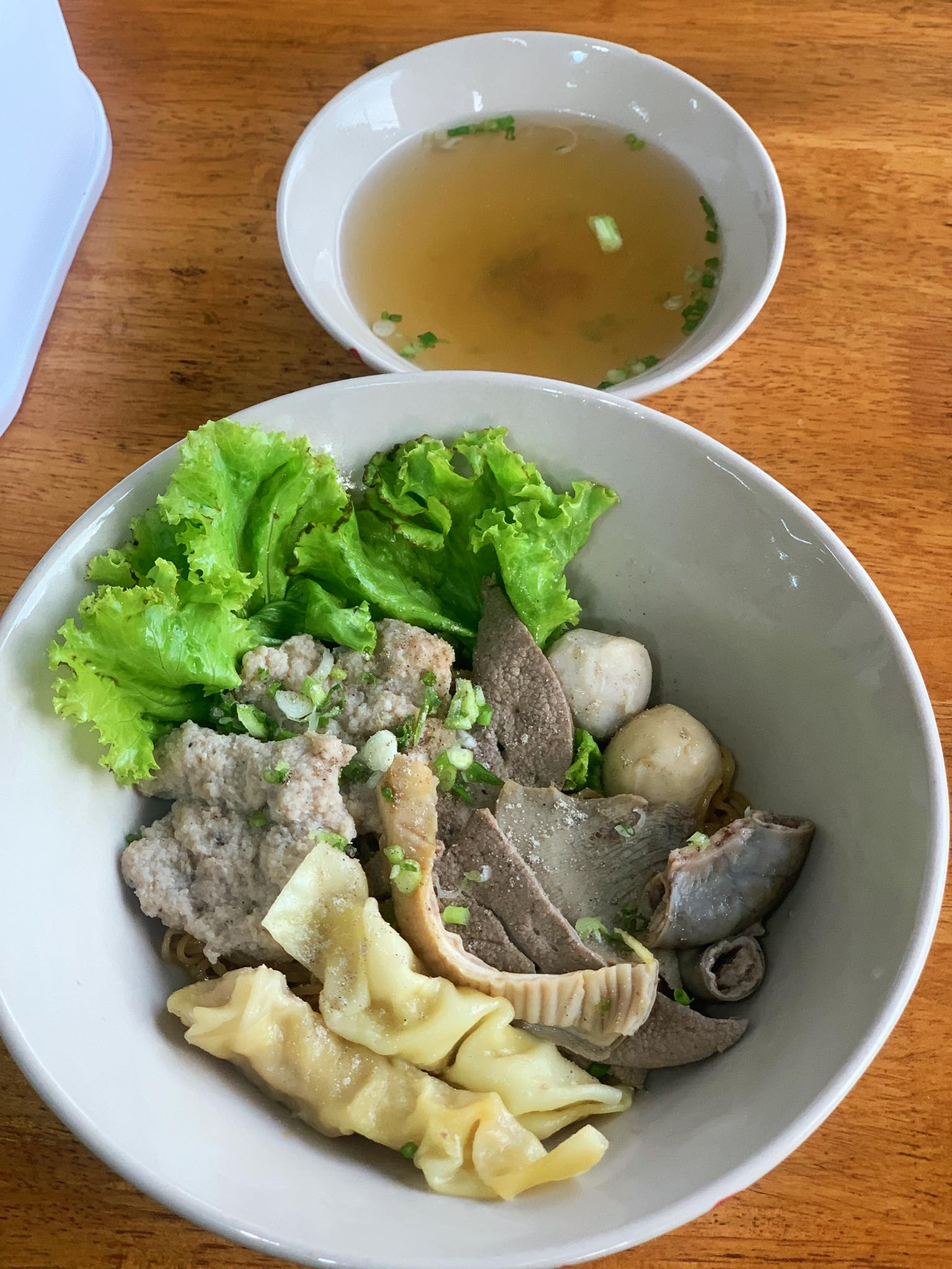 สวนชื่นสุข, Ar Restaurant Hatyai 嗳, ศิริ ต้มเลือดหมูหาดใหญ่, ไก่กรอบพี่เน่, ในรู, กุ๊กชัยติ่มซำ-ก๋วยเตี๋ยวราดหน้าปลากะพง, ร้านใต้ขอย ซอยตัน, กันเอง, หนานหยวน บะหมี่เกี๊ยวกุ้ง, สาขาปุณณกัณฑ์, ป่ายาง, บ้านก้ามปู, โชคดีแต่เตี้ยม บะกุ๊ดเต๋, ไก่ทอดหาดใหญ่มีนา, ร้านราดหน้าโกฉ่อน, ขนมจีนป้าชื่น, Space Bar, ขนมไข่เตาถ่านน้องนิล&amp;คาเฟ่, ข้าวต้มรถแดง