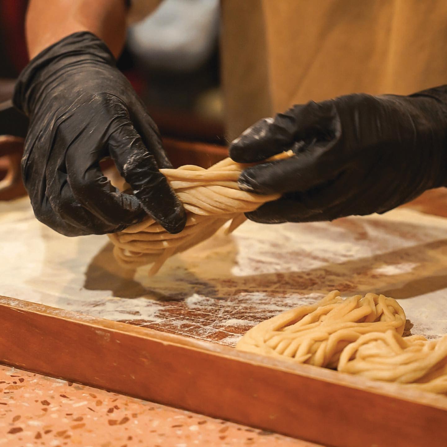 ครัวจำแลง แปลงกาย, Kojiro Japanese Cuisine, ฮองมิน ภัตตาคารจีน, Chom Arun, The Yard Restaurant, Laychale, DE VIVA, Sheep Village, กุ้งเต้น, อรรถรส, กินลมชมสะพาน, บ้านน้ำเคียงดิน, 1 of a kind, คาวหวาน Noodle&amp;cafe