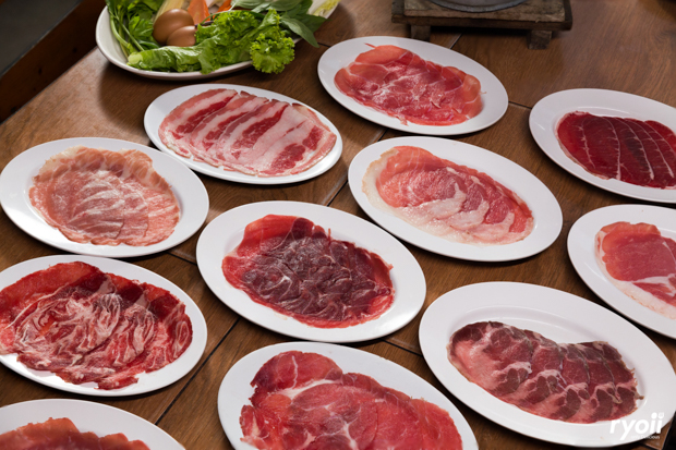 Baan suki, Y.O.U หมูกระทะ, JJANG restaurant and BBQ, ฮ่องเต้ สุกี้-ปิ้งย่าง บุฟเฟ่ต์, สุกี้ตี๋น้อย, สาขาเลียบด่วนเอกมัยรามอินทรา, BestBeef, ปิ้ง-ย่างเทวดา, Happy Suki, 18 มงกุฎ สุกี้-ชาบู, สุกี้ดารา, อร่อยติ่มซำ สุกี้สไตล์ฮ่องกง