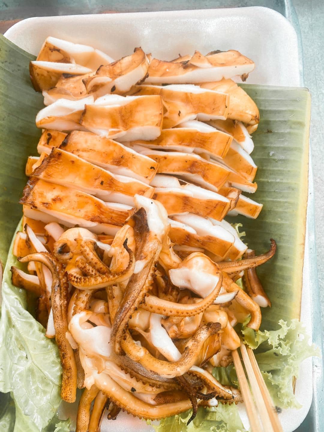 ครัวลุงมันซีฟู้ด, ตั้งฉ่ายซีฟู้ด, บ้านไร่น้ำอิง, พรทะเลซีฟู้ด, ศิริกัญญาซีฟู๊ด, ผึ้งทะเลเผา เบอร์ 9, ครัวป้ายืนซีฟู้ด, นู๋ยาซีฟู้ดชะอำ, ครัวเม็ดทราย, บ้านครัวทะเล, ครัวห้วยทราย, Platoo Restaurant, ครัวป้าเฉลียว, ร้านครัวพี่เปี๊ยก บางควาย