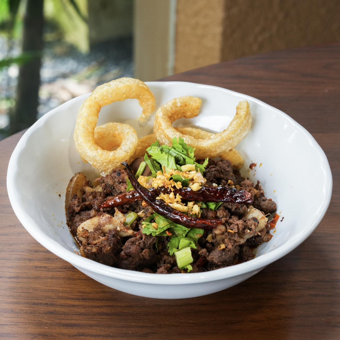 ล้าน เหนือ-น่าน อาหารเหนือ, เนื้อเหนือ Neua.Neur.Bkk, ต๋องเต็มโต๊ะ, สาขาพุทธมณฑล สาย 2, อองตอง ข้าวซอย, ละอ่อน น้ำเงี้ยว อาหารเหนือ, เฮือนลำพูน, รัชดาอาหารเหนือ, ร้านลำแต๊ๆ อาหารพื้นเมือง, ข้าวซอยลำดวนฟ้าฮ่ามเชียงใหม่, สาขาวิภาวดีรังสิต 58, หอมด่วน, ต๊ะต่อนยอน, Cr. ภาพทั้งหมดจาก Facebook ต๊ะต่อนยอน อาหารเหนือ, ฮ้านจาวเหนือ, ต๋องเหนือ Express, ข้าวซอยเชียงใหม่ ตรงข้ามกรมศุลกากร, ครัวเจียงใหม่, ครัวมะแข่น, กาดหลวง มินิ