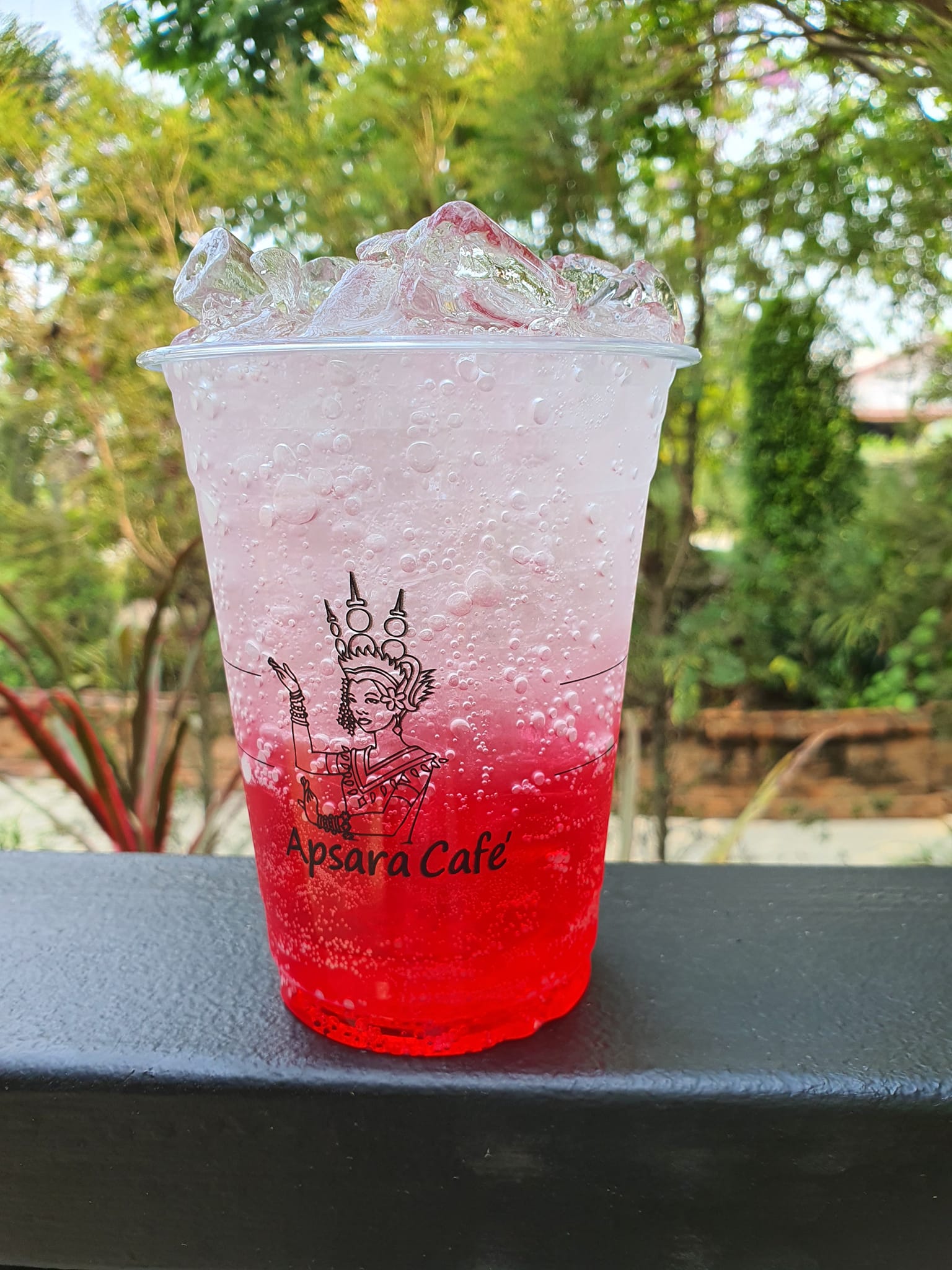 ชิมฮง คาเฟ่ - Chim Hong Cafe, Makesense, Kalamong, เดอ นา คาเฟ่, Benandson Cafe’, Chamcha Cafe, The Weekend Moka, เดี๋ยวเจอสวน&amp;คาเฟ่, Caffe' De Chalawan, Black Hat, Mouth Cafe, Apsara Café Phichit