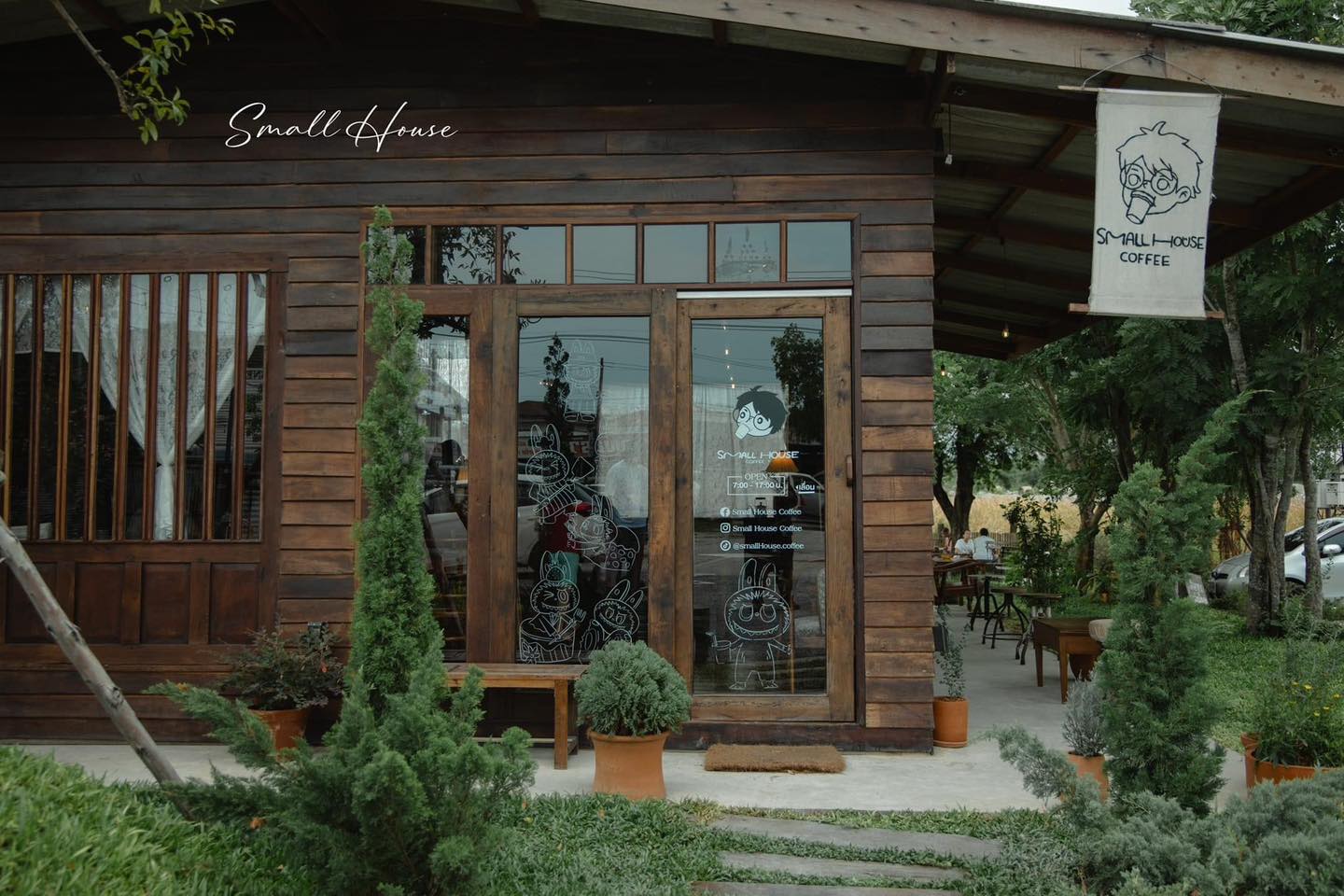 Way Coffee House, Piccolo BangSaen, Peaceful Cafe, Artory.cafe.crafts, Cubbie ‘s, To Die For Coffee, U Cafe &amp; Bakery, A blank coffee, Coffee Train, WON HOUSE, Standtall Coffee, Small House Coffee 