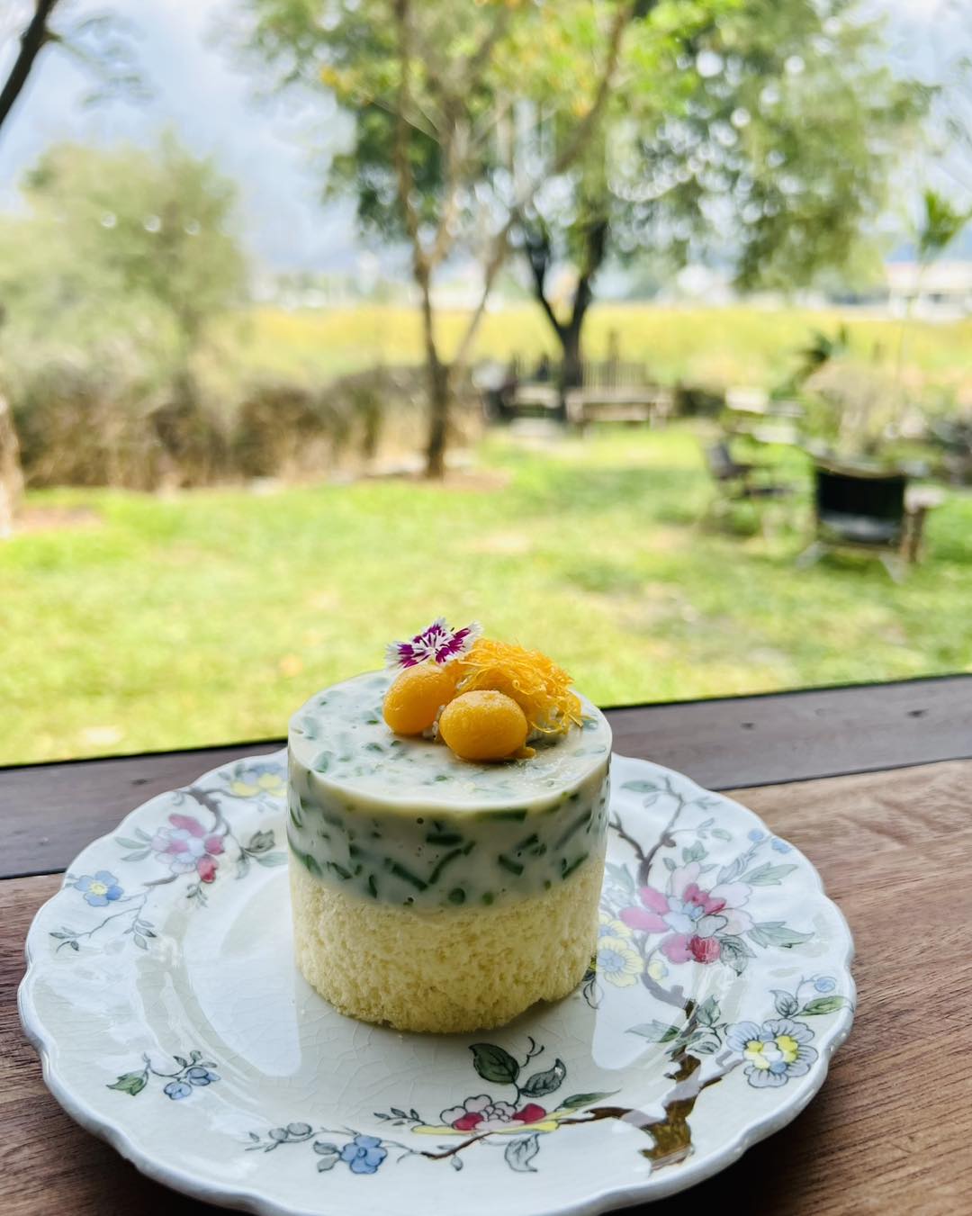 Way Coffee House, Piccolo BangSaen, Peaceful Cafe, Artory.cafe.crafts, Cubbie ‘s, To Die For Coffee, U Cafe &amp; Bakery, A blank coffee, Coffee Train, WON HOUSE, Standtall Coffee, Small House Coffee 