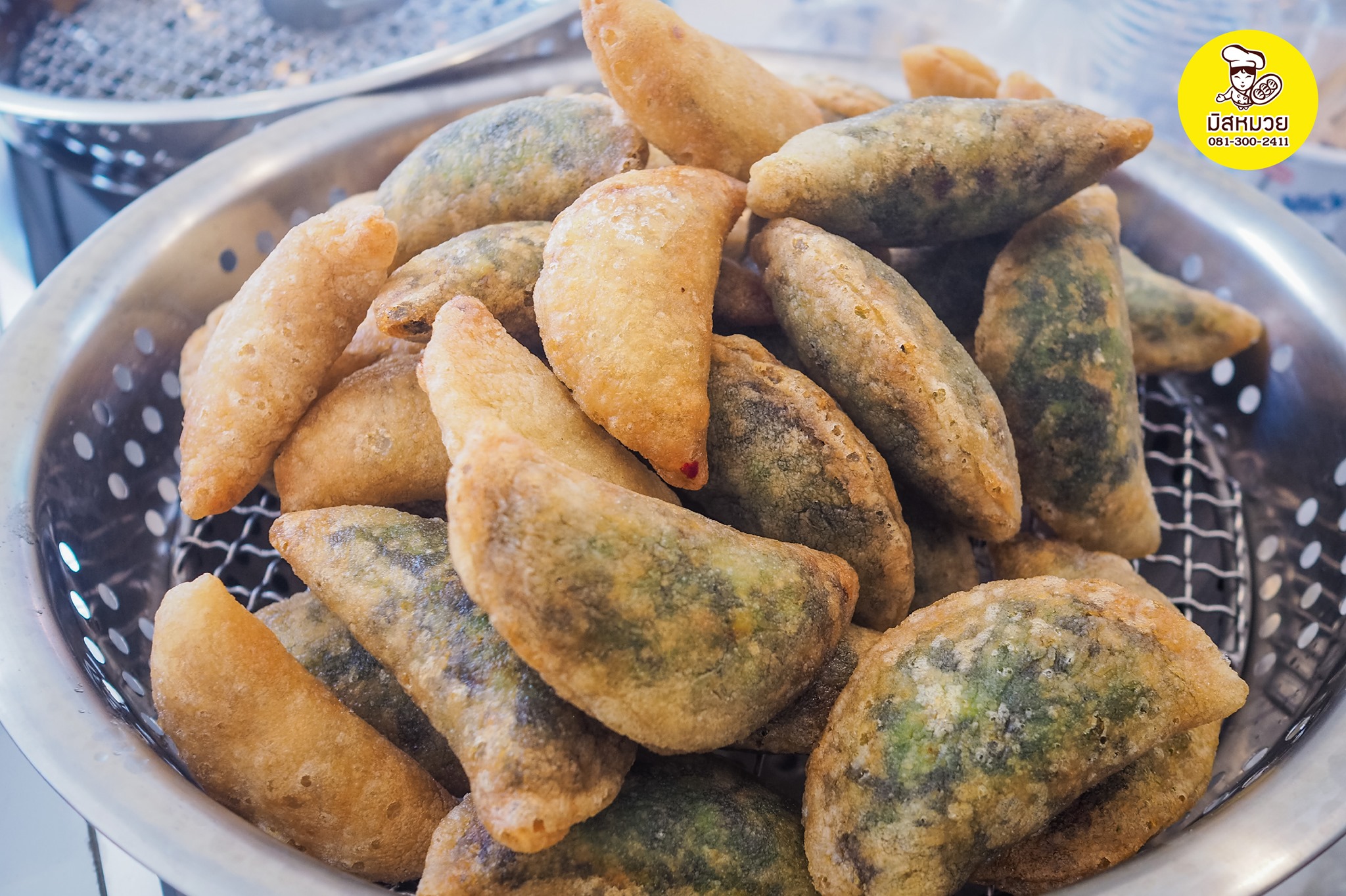 ร้านอาตี๋กุยช่าย, ร้าน ขนมกุยช่าย นายฮี้, กุยช่ายมิสหมวย, กุยช่ายสะพานหัน, ปากร้ายกุ้ยช่ายทอดตอกไข่, ขนมกุยช่ายนายพี, กุยช่ายคุณย่าวิไล, กระเพาะปลาเจ๊เอ็ง, กุยช่ายอาแปะเจ้าเก่า, อาเฟงลี่, ขนมกุ๋ยช่ายเจ๊ต้อย, กุ้ยช่ายคุณแม่, กุยช่ายเจ๊มล, กุยช่ายคุณแอ๋ววังหลัง, ท้องย้อยกุยช่าย, กุยช่ายเจ๊หมวย, เพลินเพลิน กุยช่ายทอดกรอบ