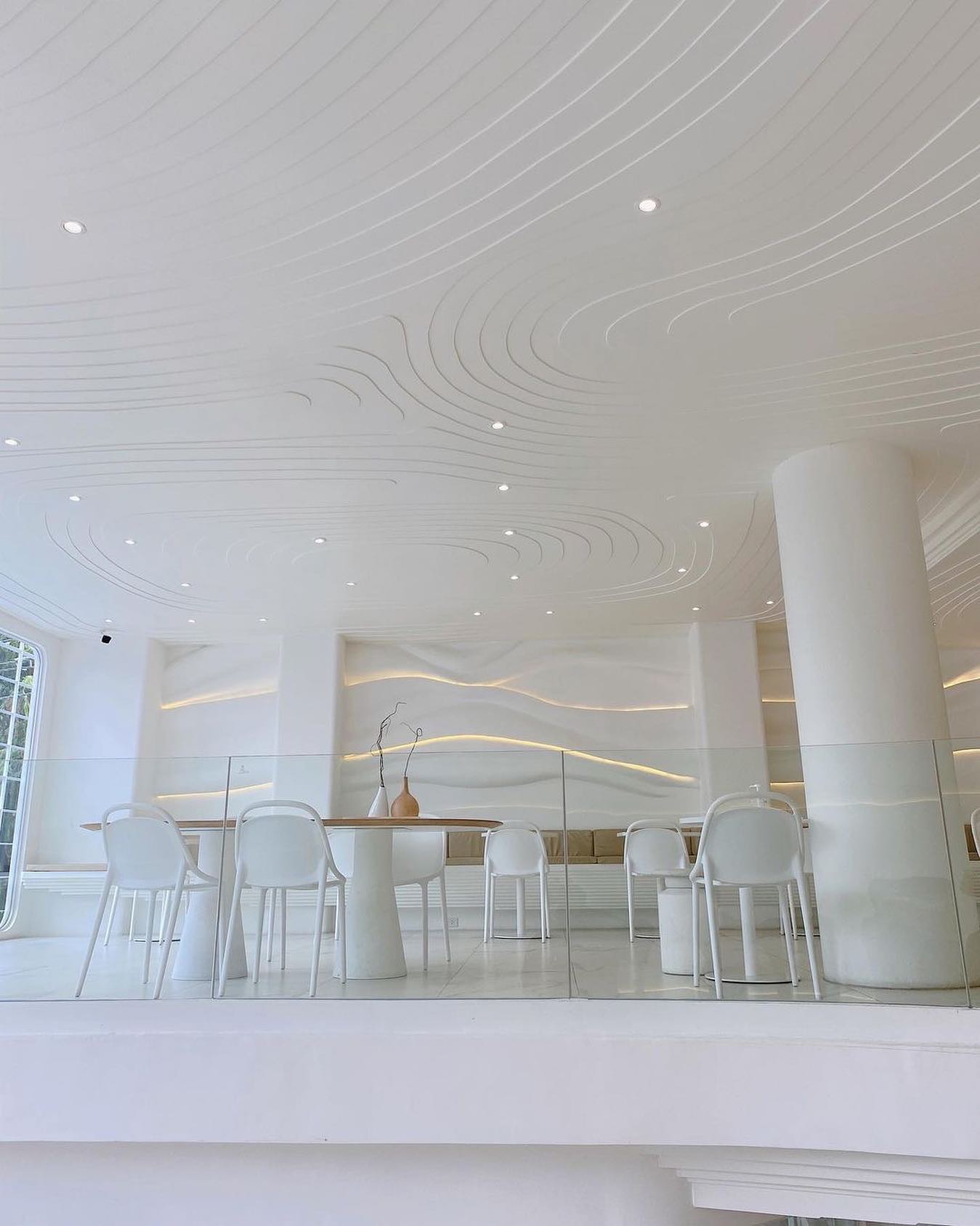 Jolie Cafe, Flat+White Cafe, Buttery Cafe, Glo bkk