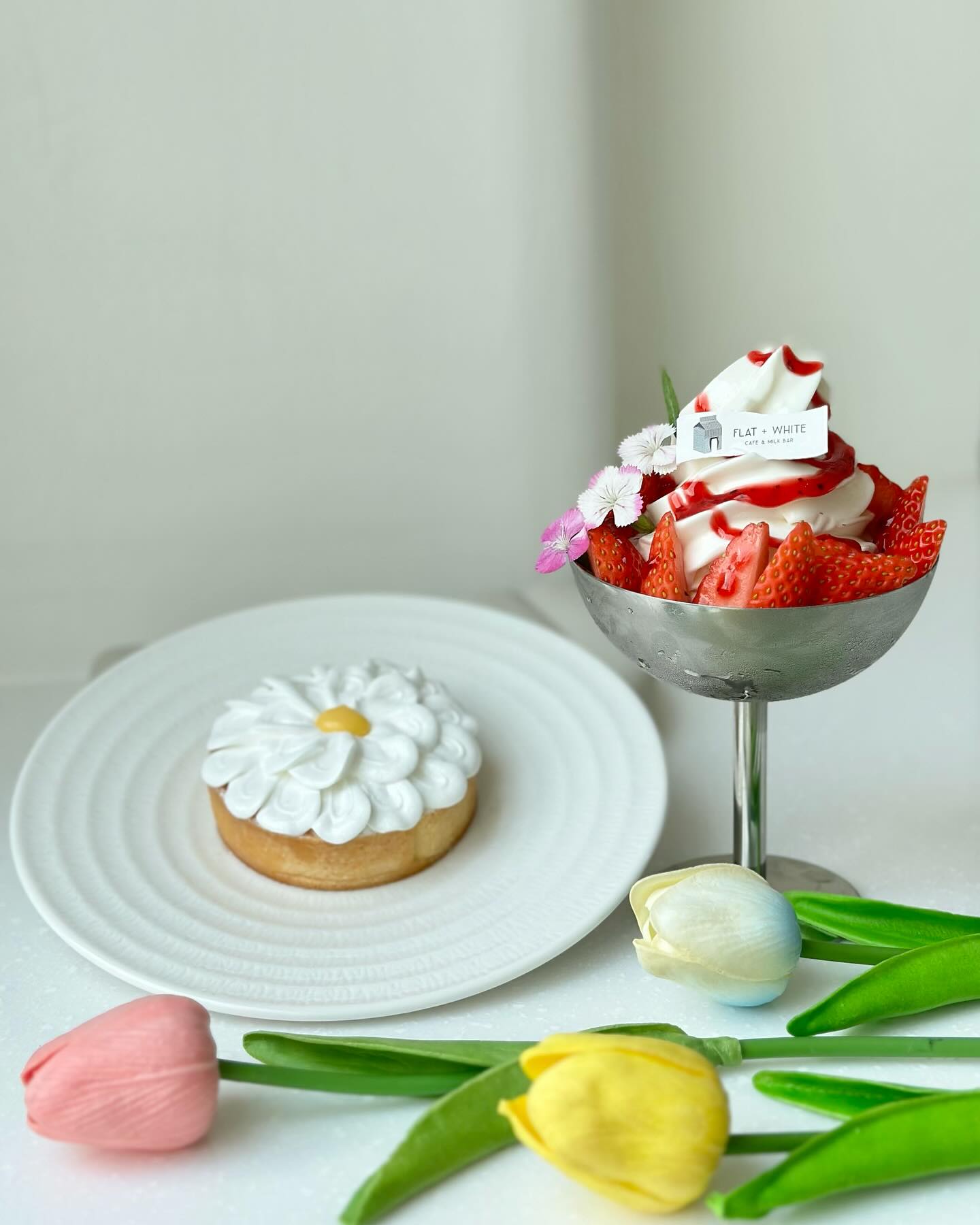 Jolie Cafe, Flat+White Cafe, Buttery Cafe, Glo bkk