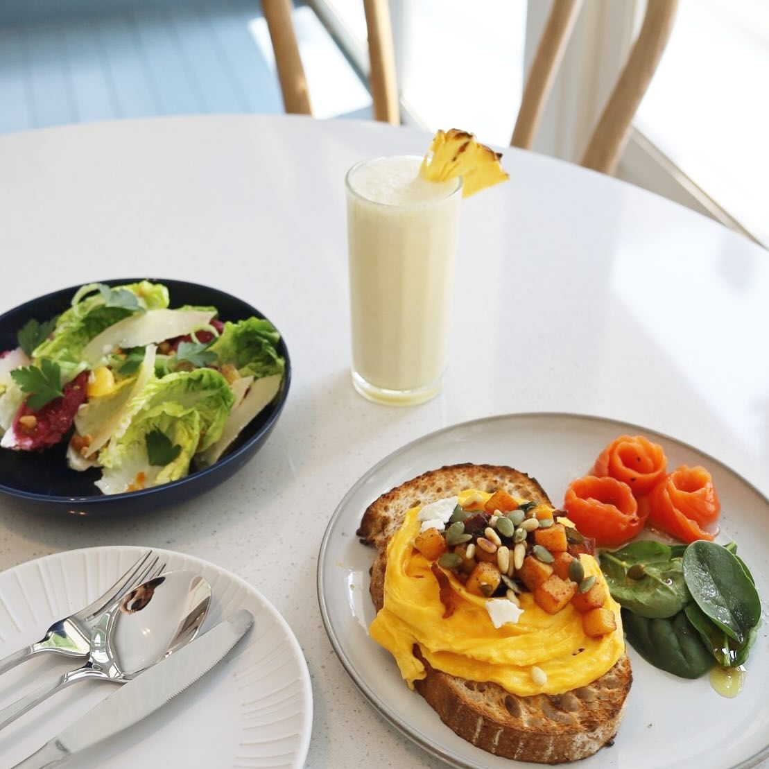 Brasserie 9, โจ๊กปรินซ์ บางรัก, Shelly House, ประจักษ์, Baan Khanitha Thai restaurants, สาขาสาทร, ก๋วยเตี่ยวลูกชิ้นปลาเจ้หลี, ขาหมูตรอกซุงบางรัก เจ้าเก่า, เอ๋กระเพาะปลา ตรอกซุง, ทอดมันกวางตุ้ง สีนวล, นายเม้ง บะหมี่ปู เกี๊ยวกุ้งยักษ์, Panlee Bakery, ร้านลาบอุบล คนตระการ สี่แยกสาทร สุรศักดิ์