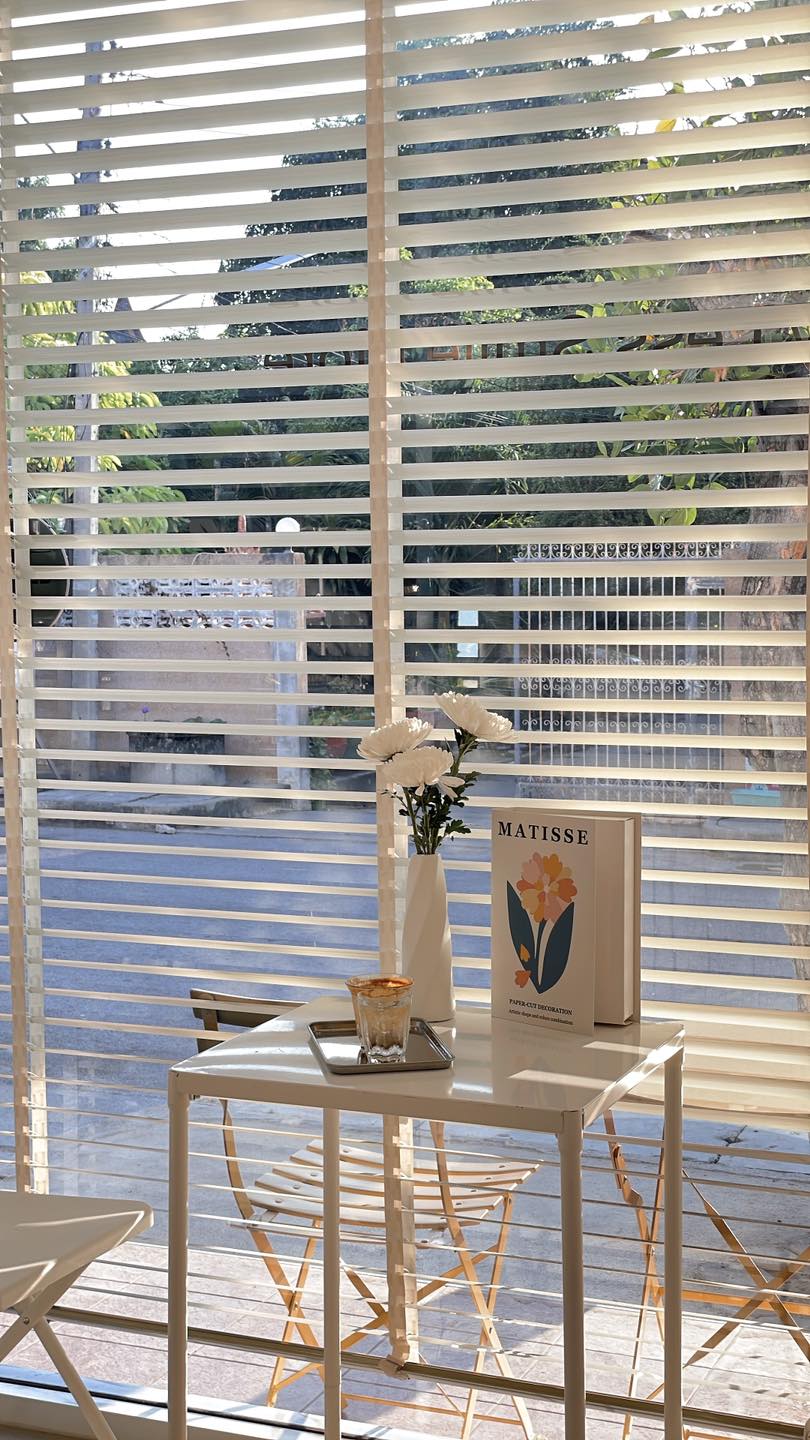 พริบพรี คาเฟ่, FOX COFF, Begiin, Coco&amp;coff, Good time Cafe', Me Cafe' Phetchaburi, Tumlay Cafe &amp; Bar, Ka-nod Café, พิเศษ กาแฟ, อากงคาเฟ่, LoveBread Thailand, SPACE TIME Cafe’ Phetchaburi, ณ โรงนา คาเฟ่