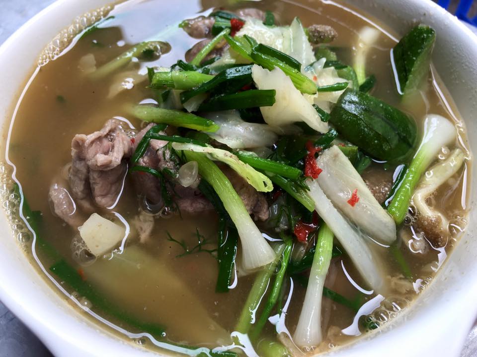 แคลิฟอร์เนียลาบก้อย &amp; เนื้อวัวสด, หลังวัง, เป็ดย่างคูเมือง, ร้านเป็ดย่างคูเมือง เปิดบริการตามปกติ ทุกวัน 08.00-18.00 น., สอบถามเพิ่มเติม โทร. 093-484-8687, จิ้งนำ ขาหมู, ไก่ย่างสีดา, มีไฮมีนา, ร้านอีสาน ประตูนำชัย, บุรีรัมย์เป็ดย่าง, ร้านอาหารตรี คาเฟ่ แอนด์ เรสเตอรองต์, สองพี่น้อง